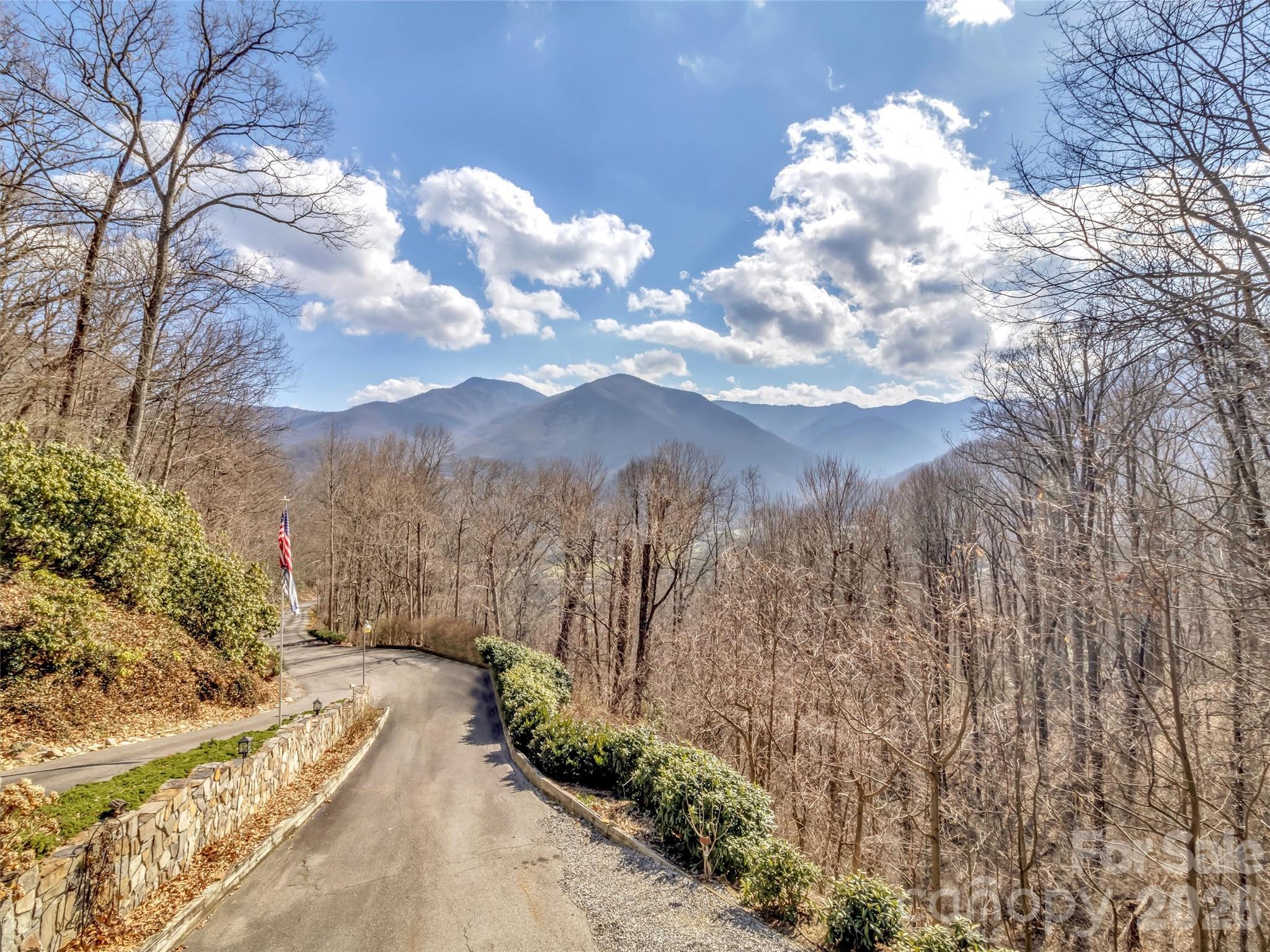 28 Mountain Breeze Drive