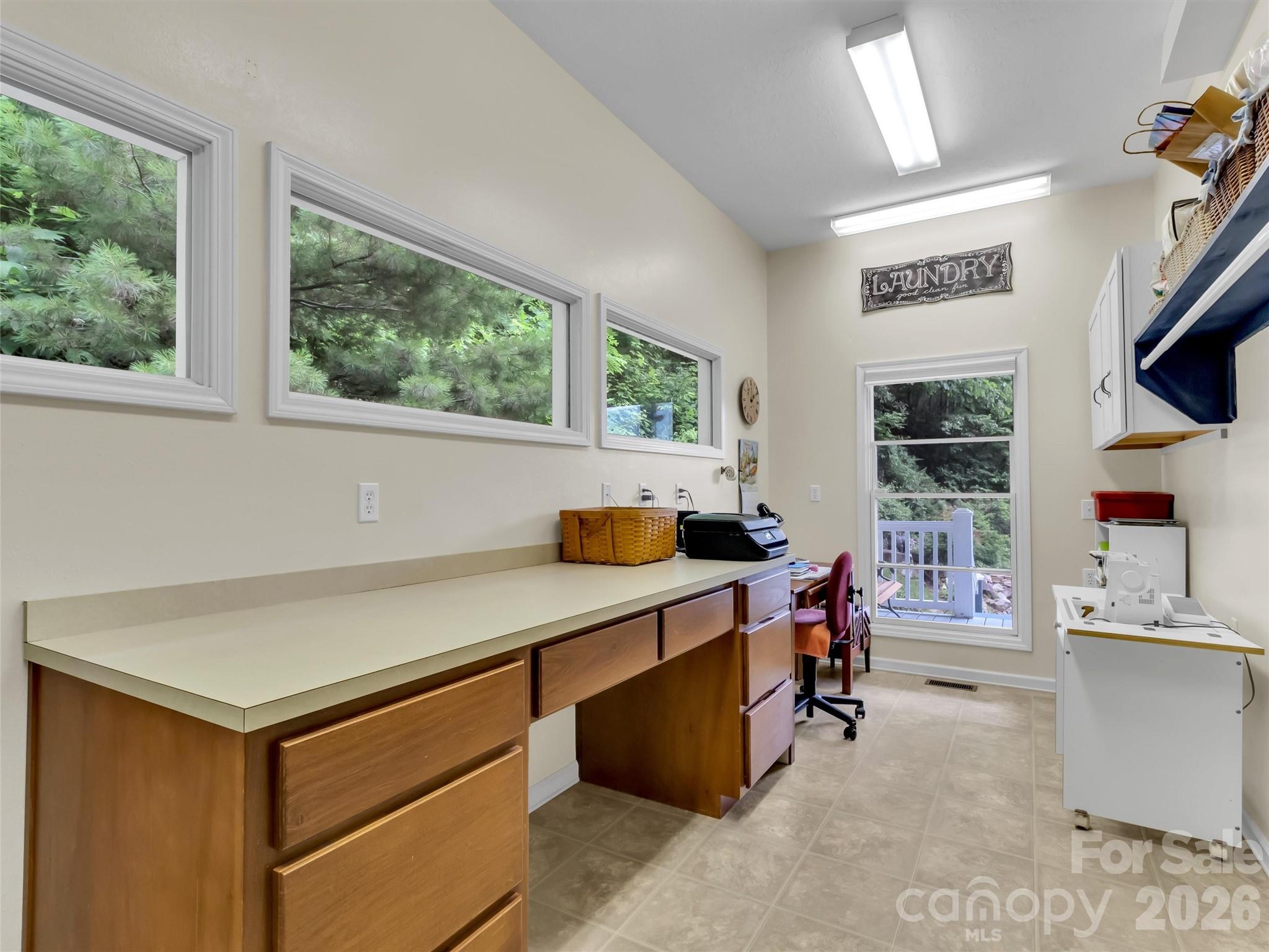 28 Mountain Breeze Drive