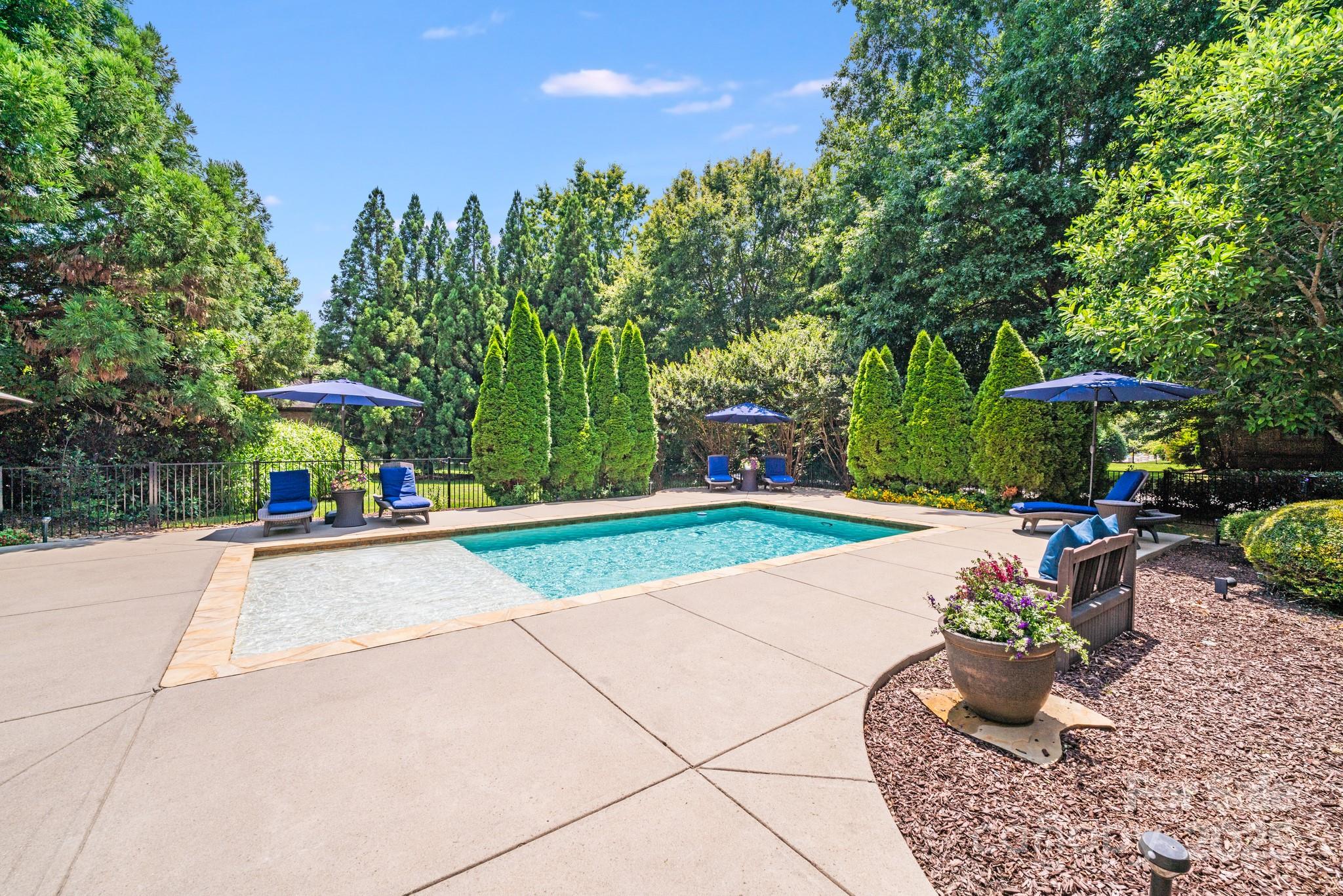 600 Beauhaven Lane
