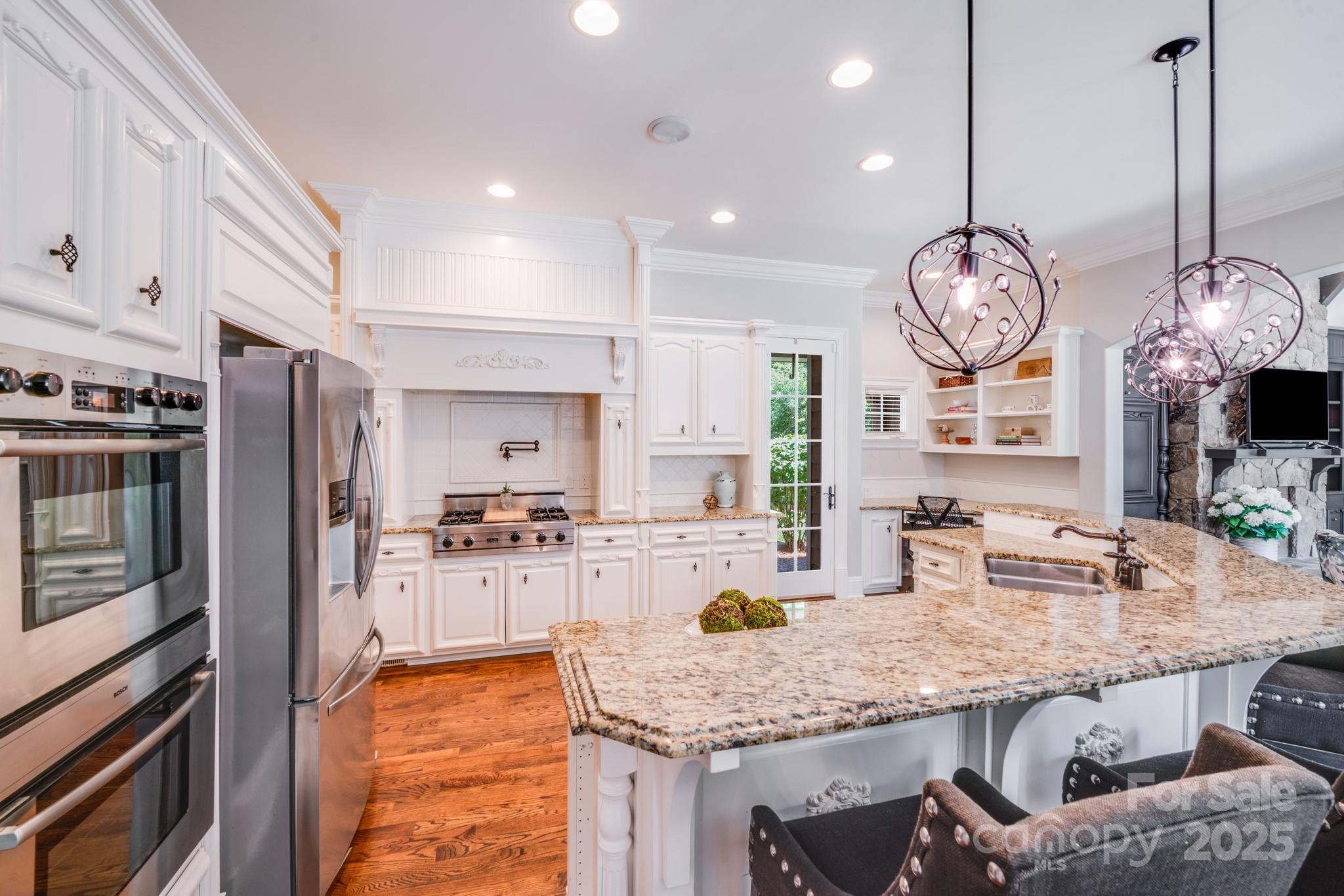 600 Beauhaven Lane