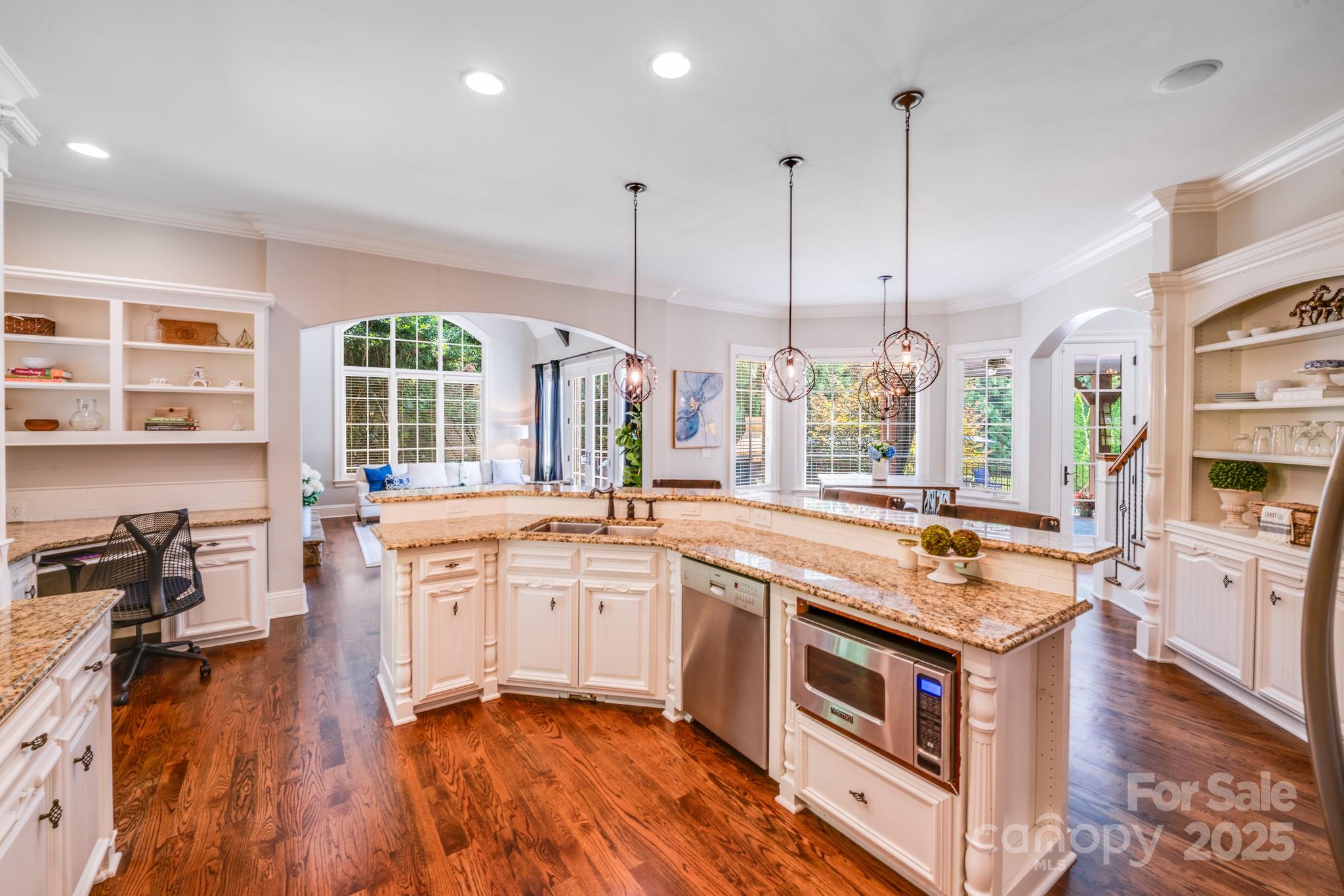 600 Beauhaven Lane