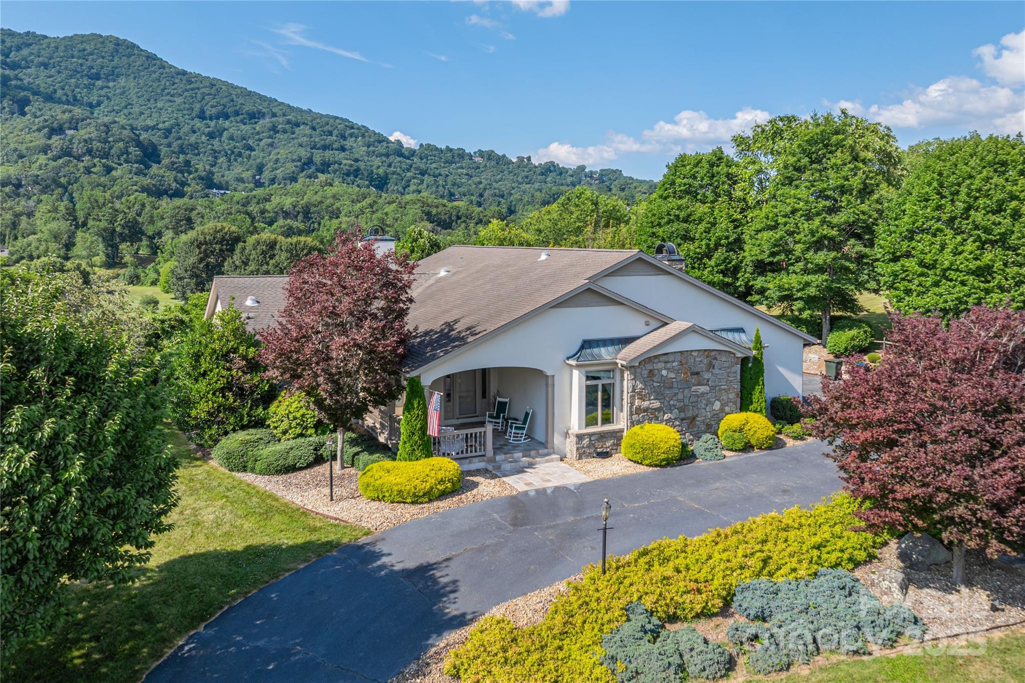 31 Chickering Lane