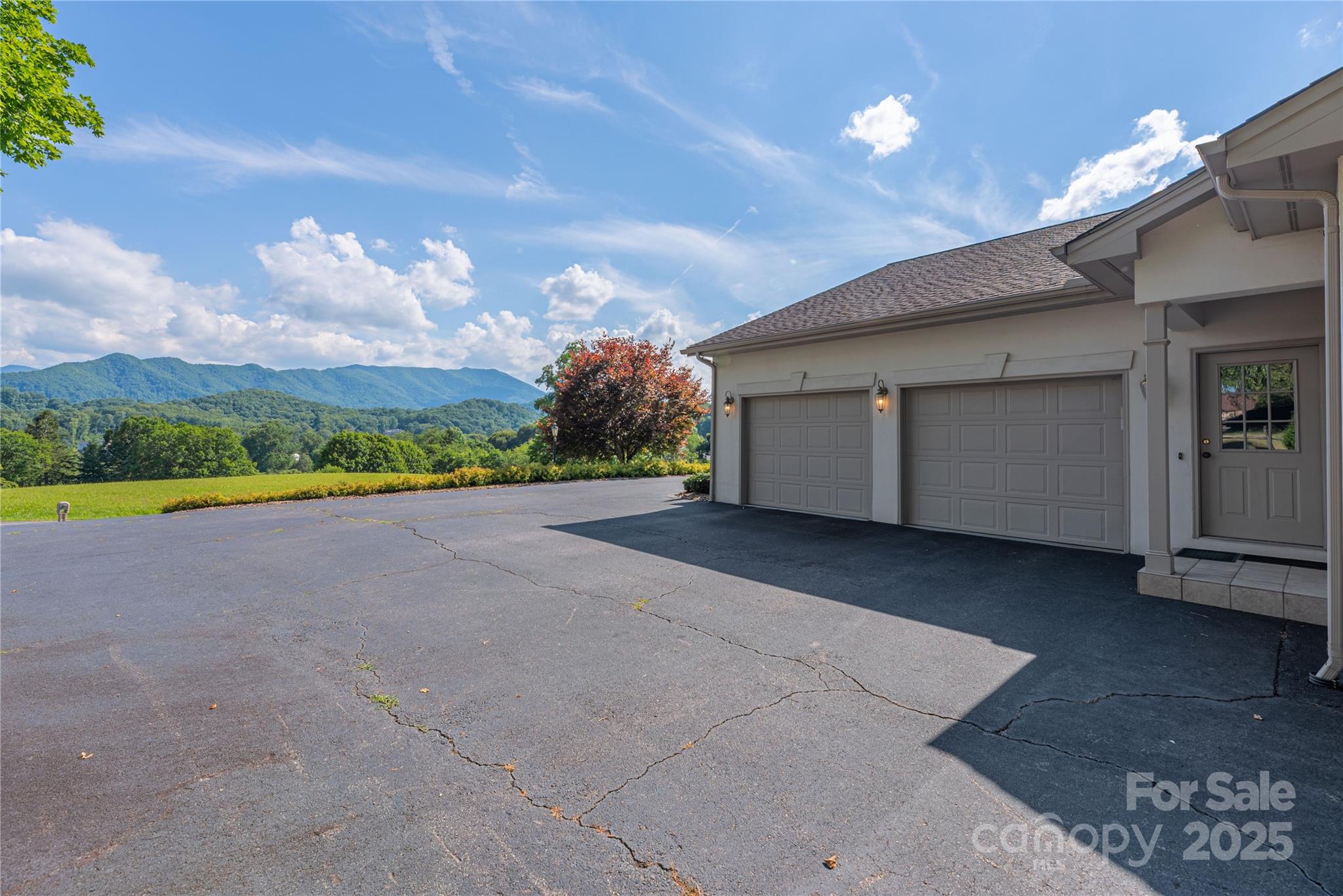 31 Chickering Lane