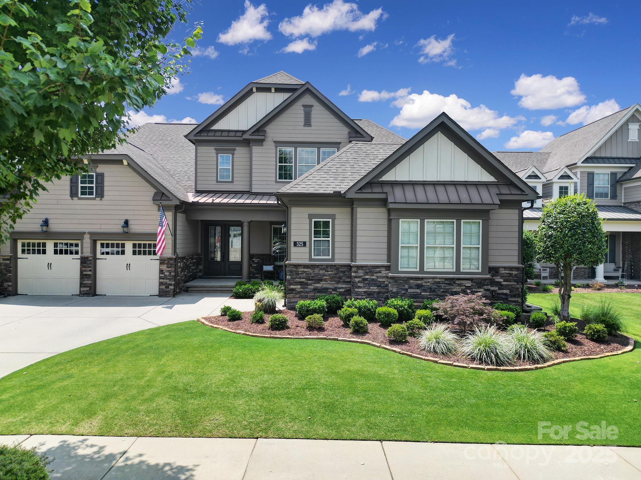 325 Newington Court