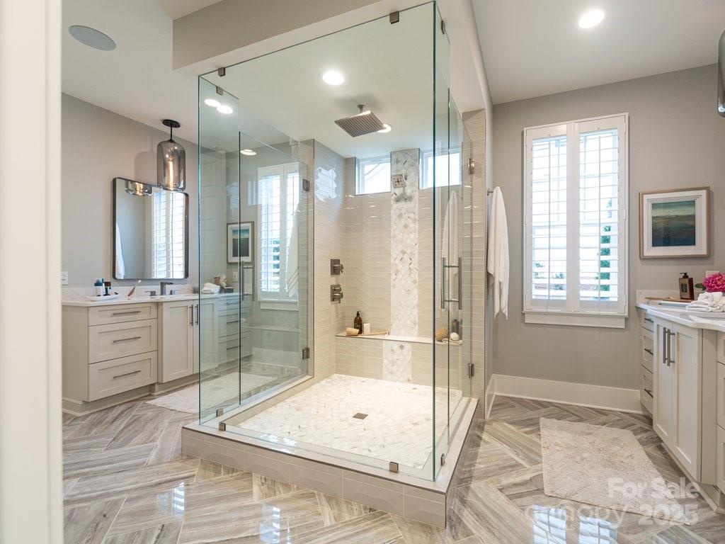 13213 Oak Farm Lane