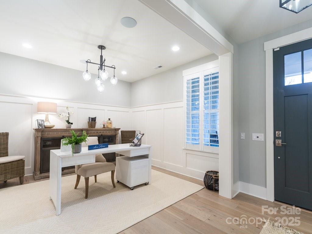 13213 Oak Farm Lane