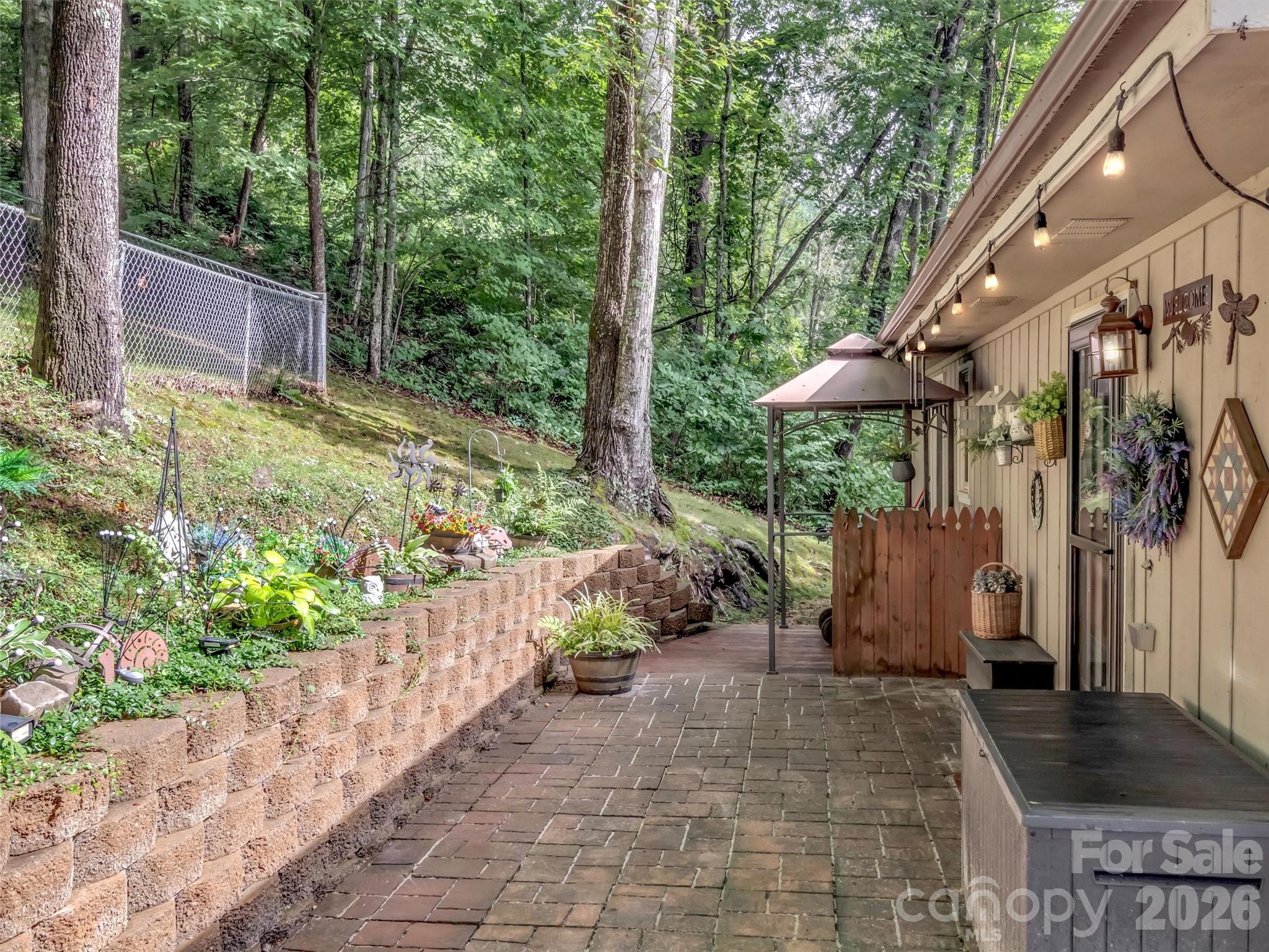 346 Wendy Way