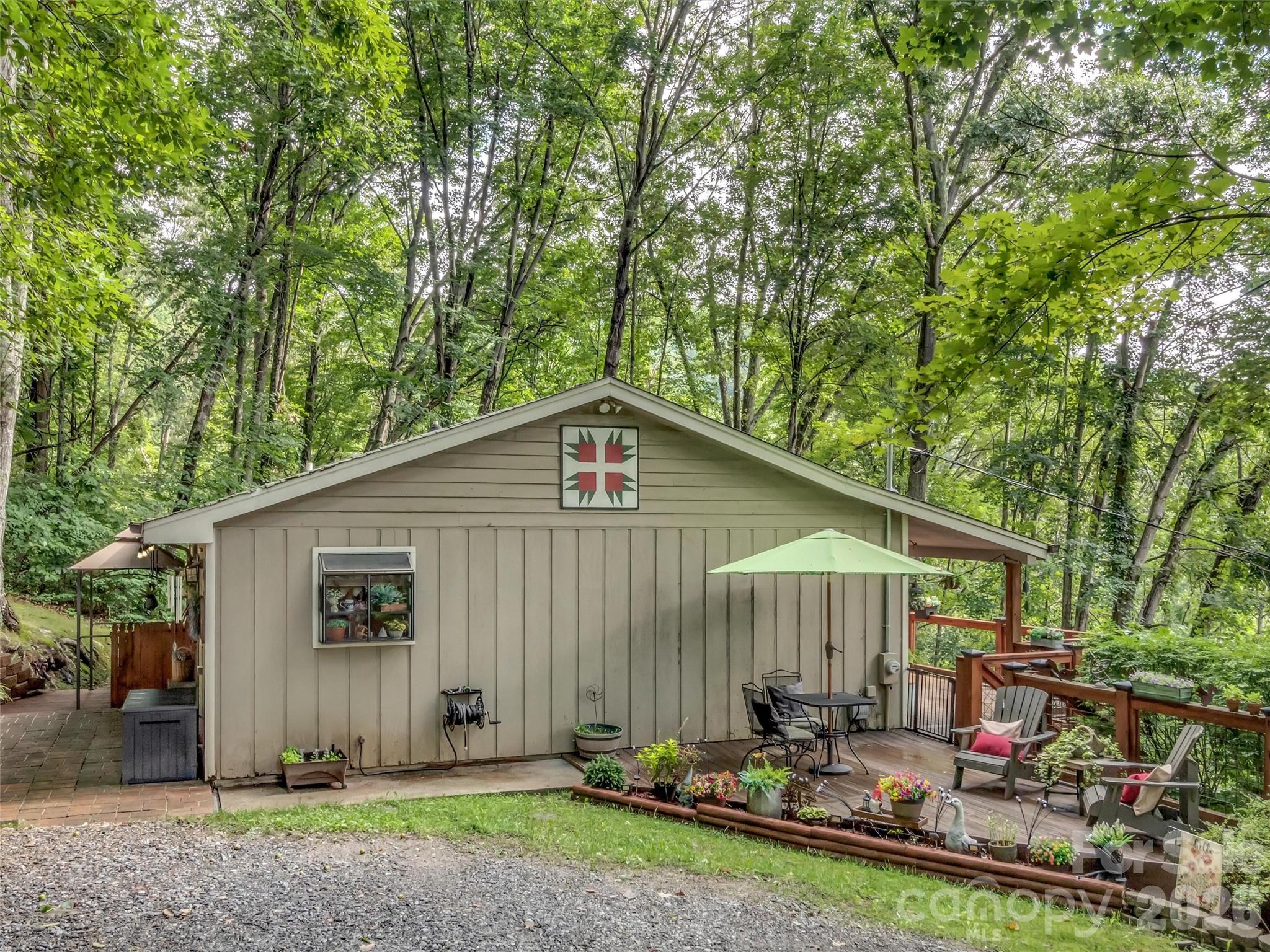 346 Wendy Way