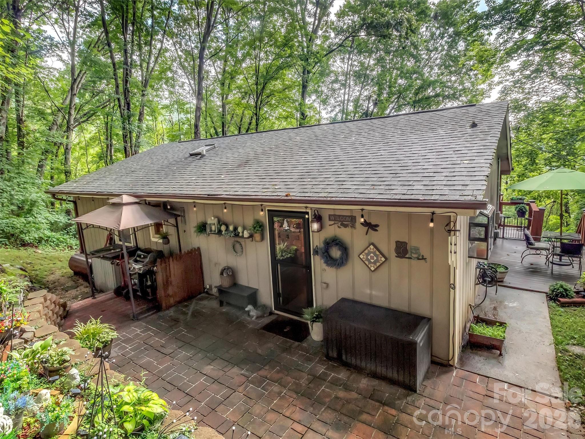 346 Wendy Way