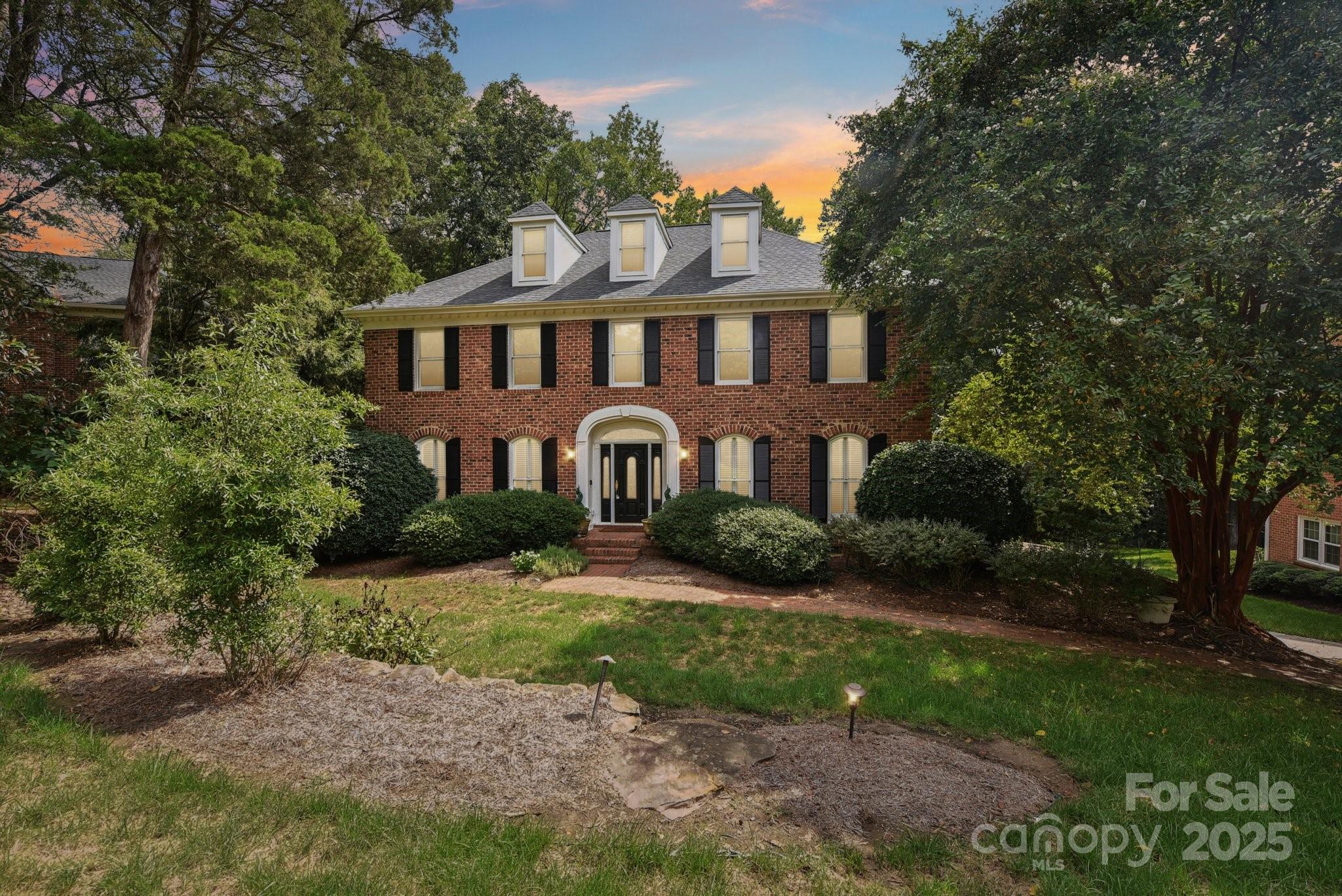 6911 Chatford Lane