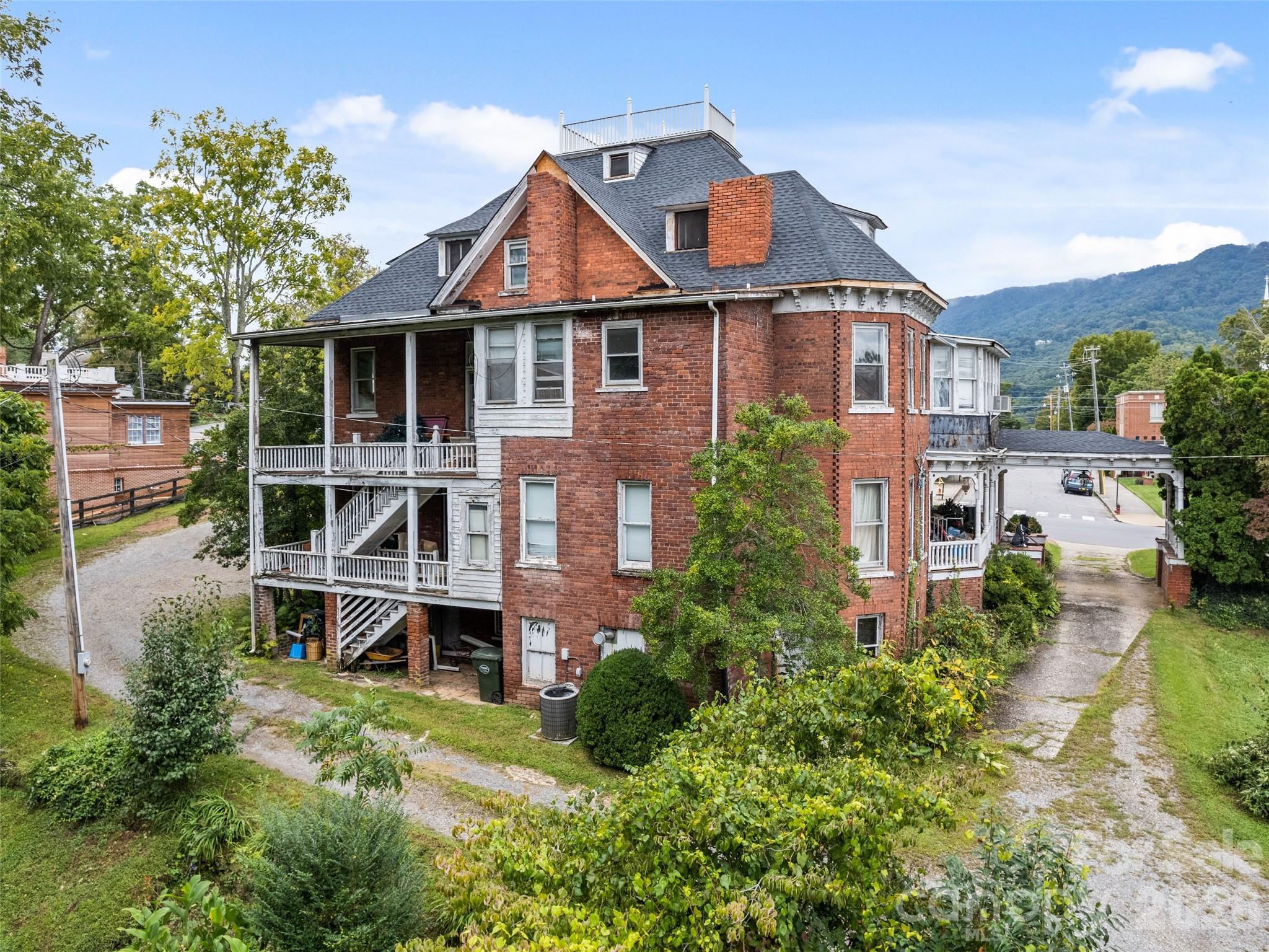 123 S Main Street