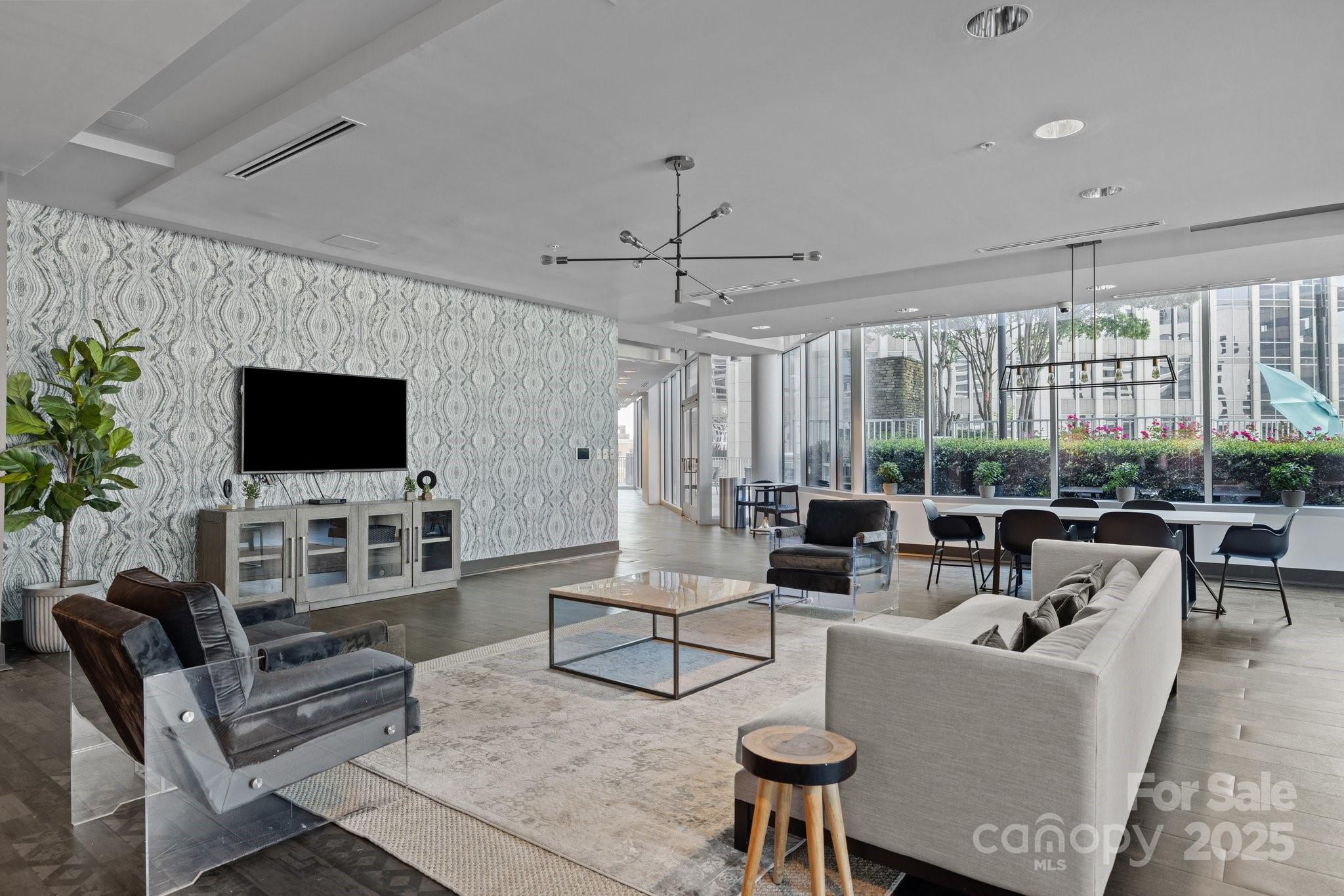 210 N Church Street Unit: 1105