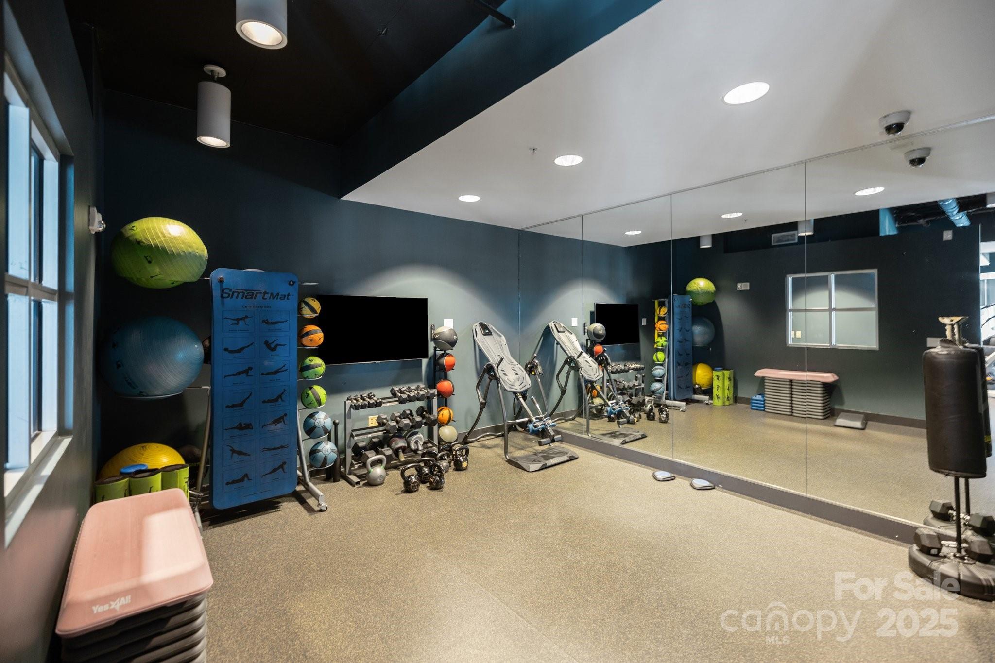 210 N Church Street Unit: 1105
