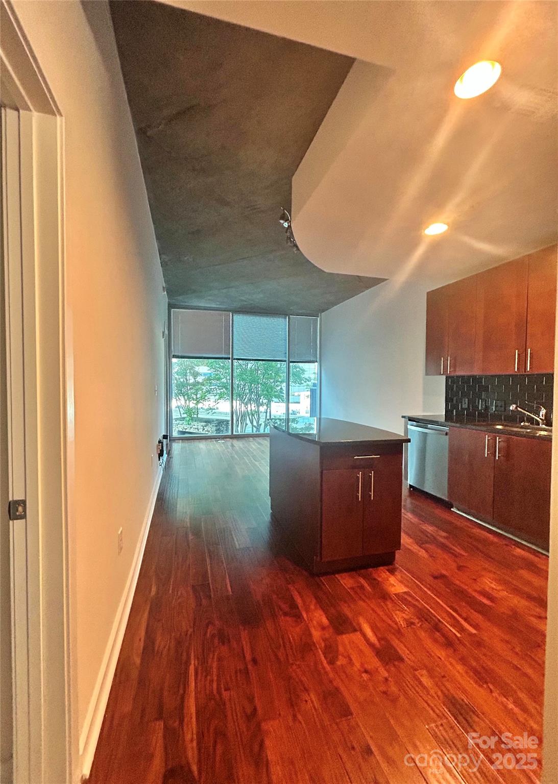 210 N Church Street Unit: 1105