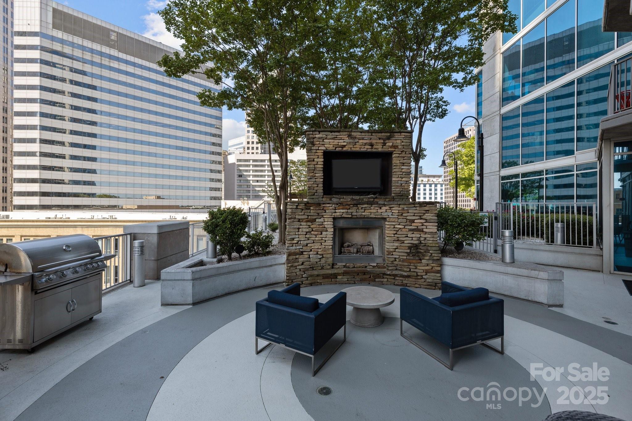 210 N Church Street Unit: 1105