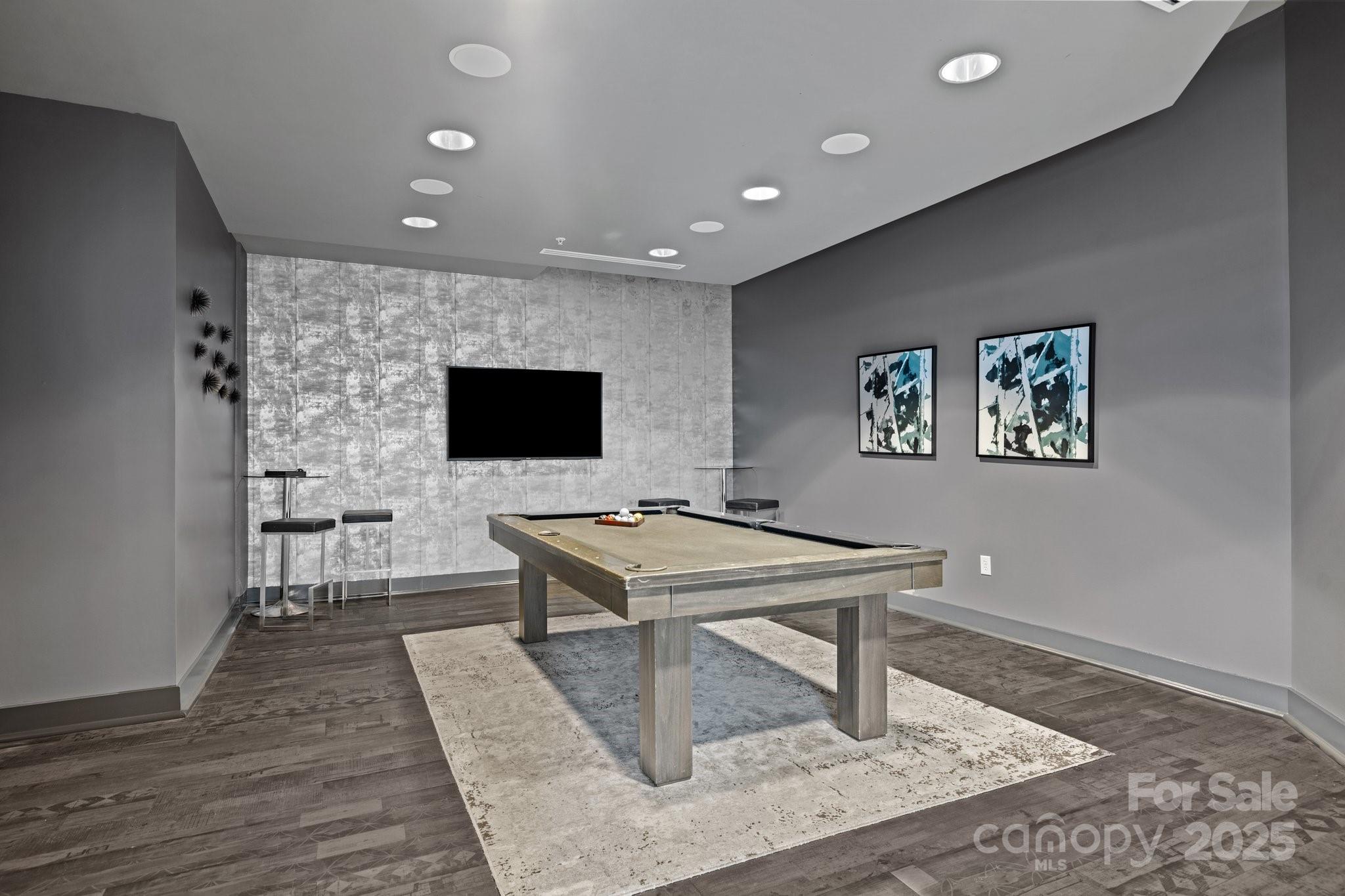 210 N Church Street Unit: 1105
