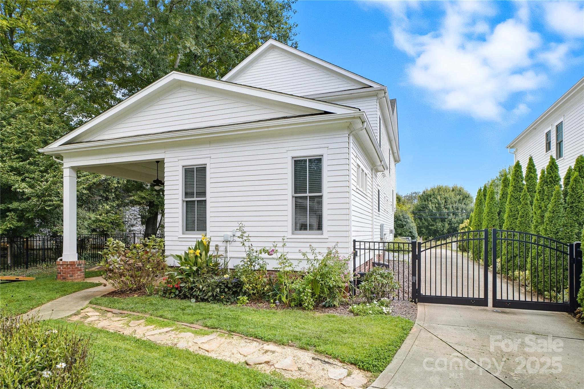 522 Potts Street