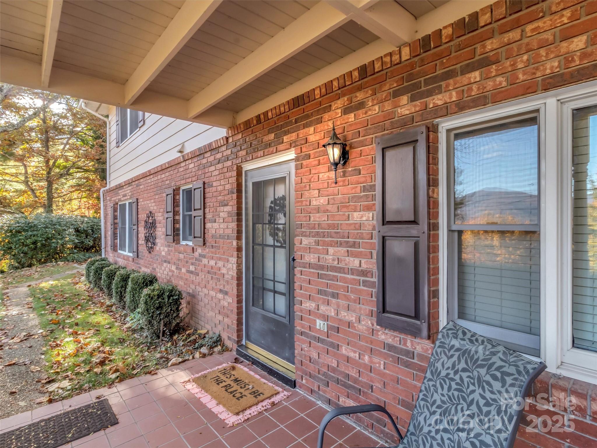 930 Scenic Circle