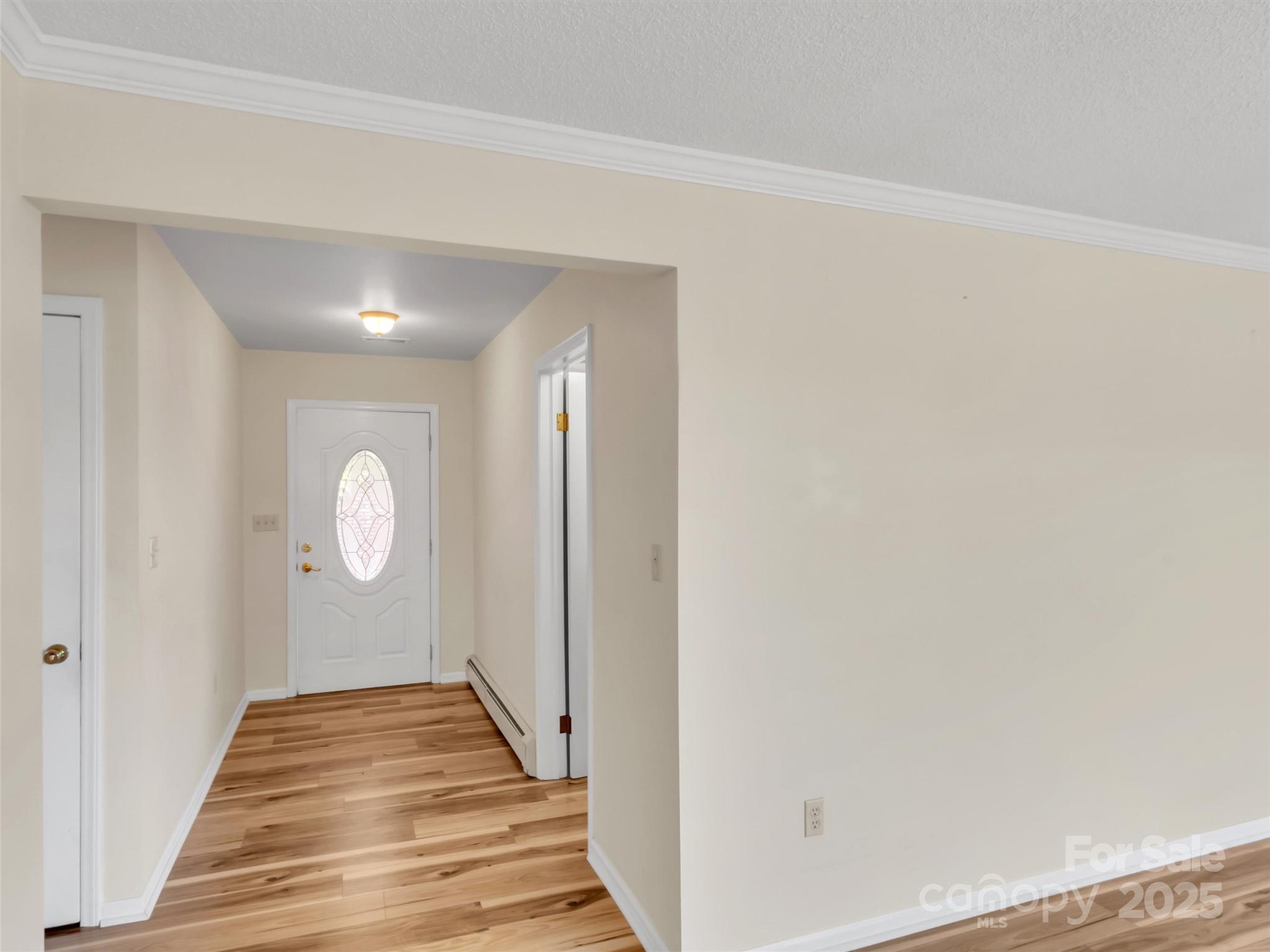 930 Scenic Circle