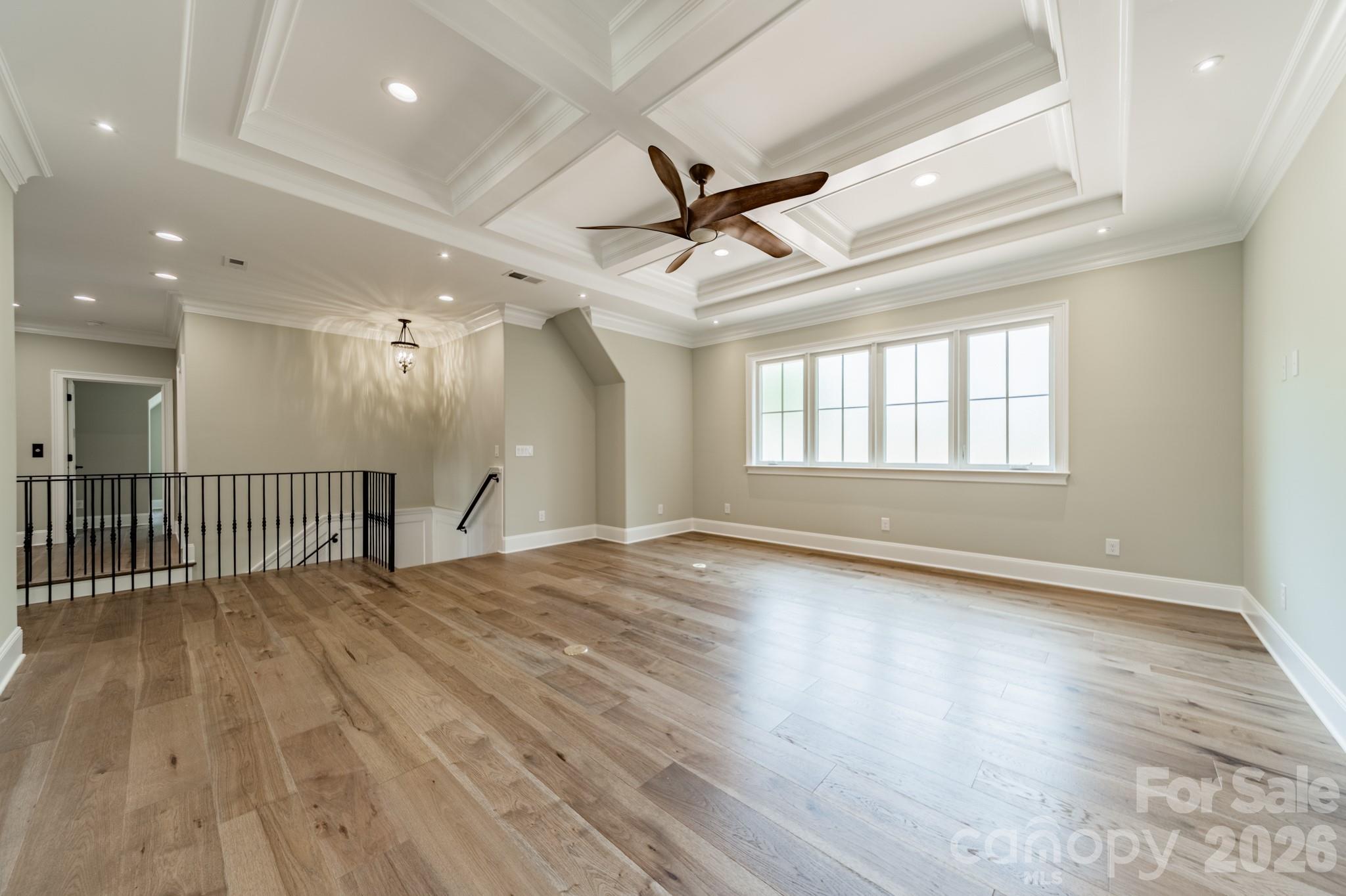 525 Winding Way Unit: 7