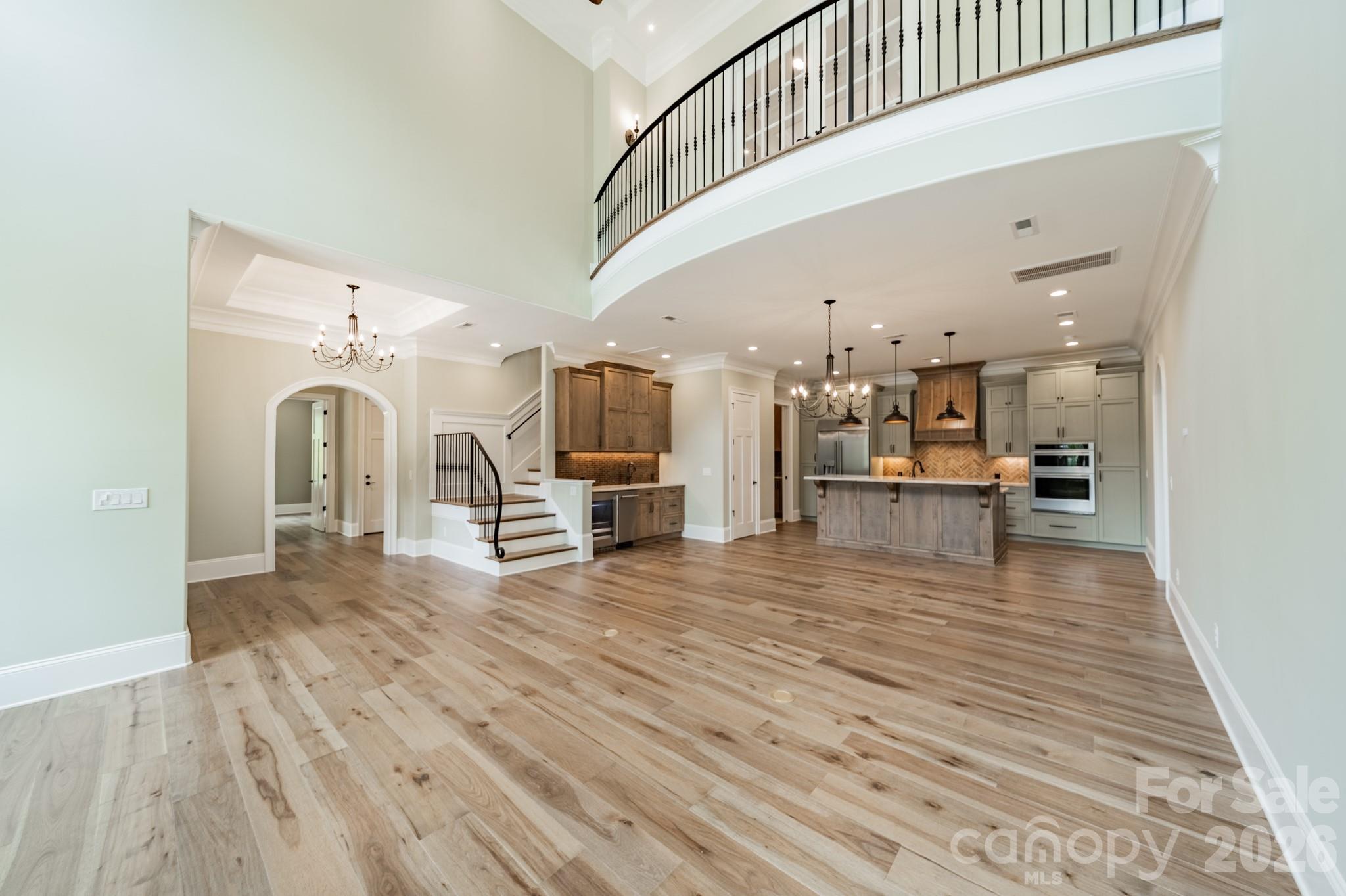 525 Winding Way Unit: 7