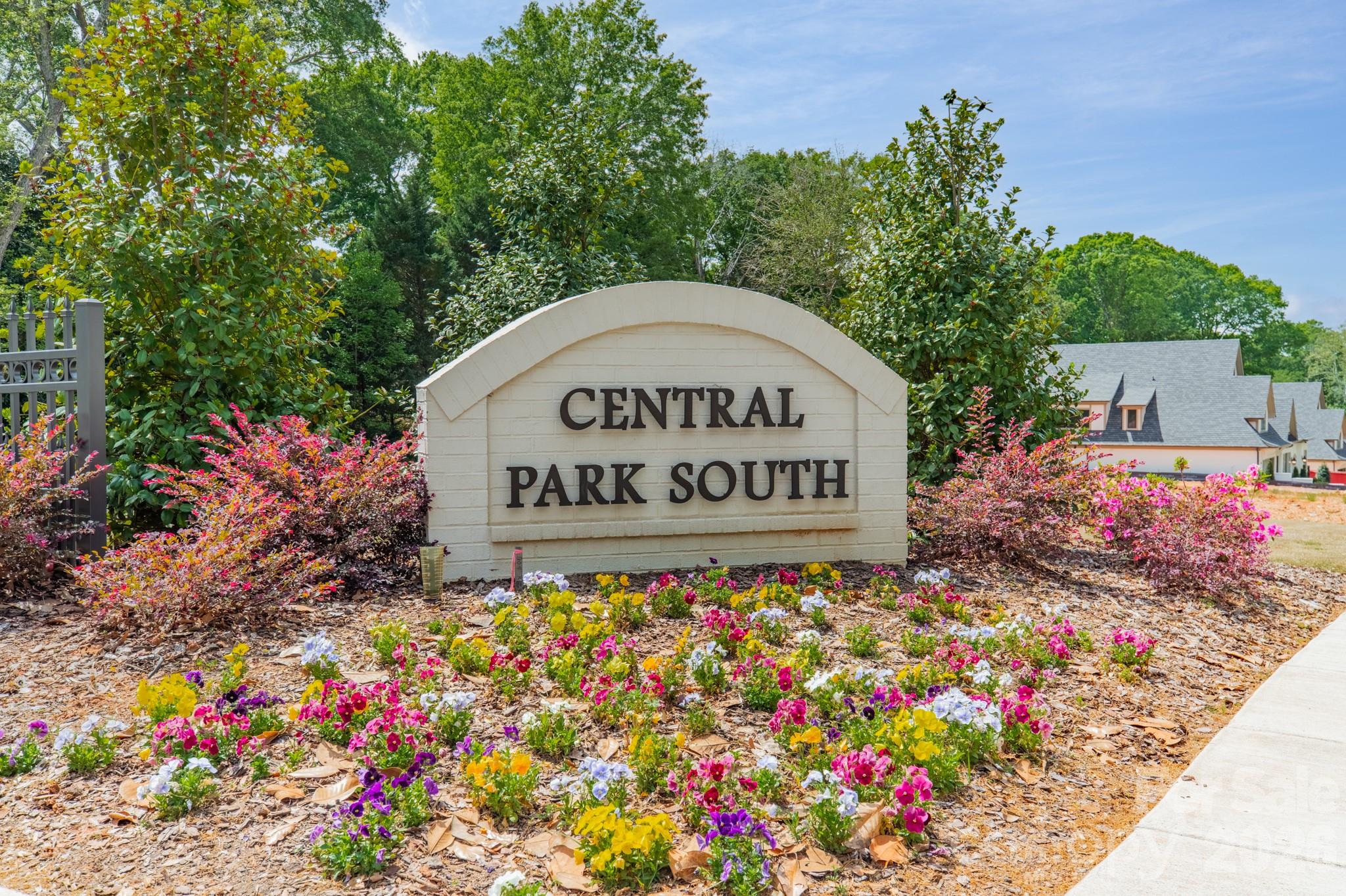 525 Winding Way Unit: 7