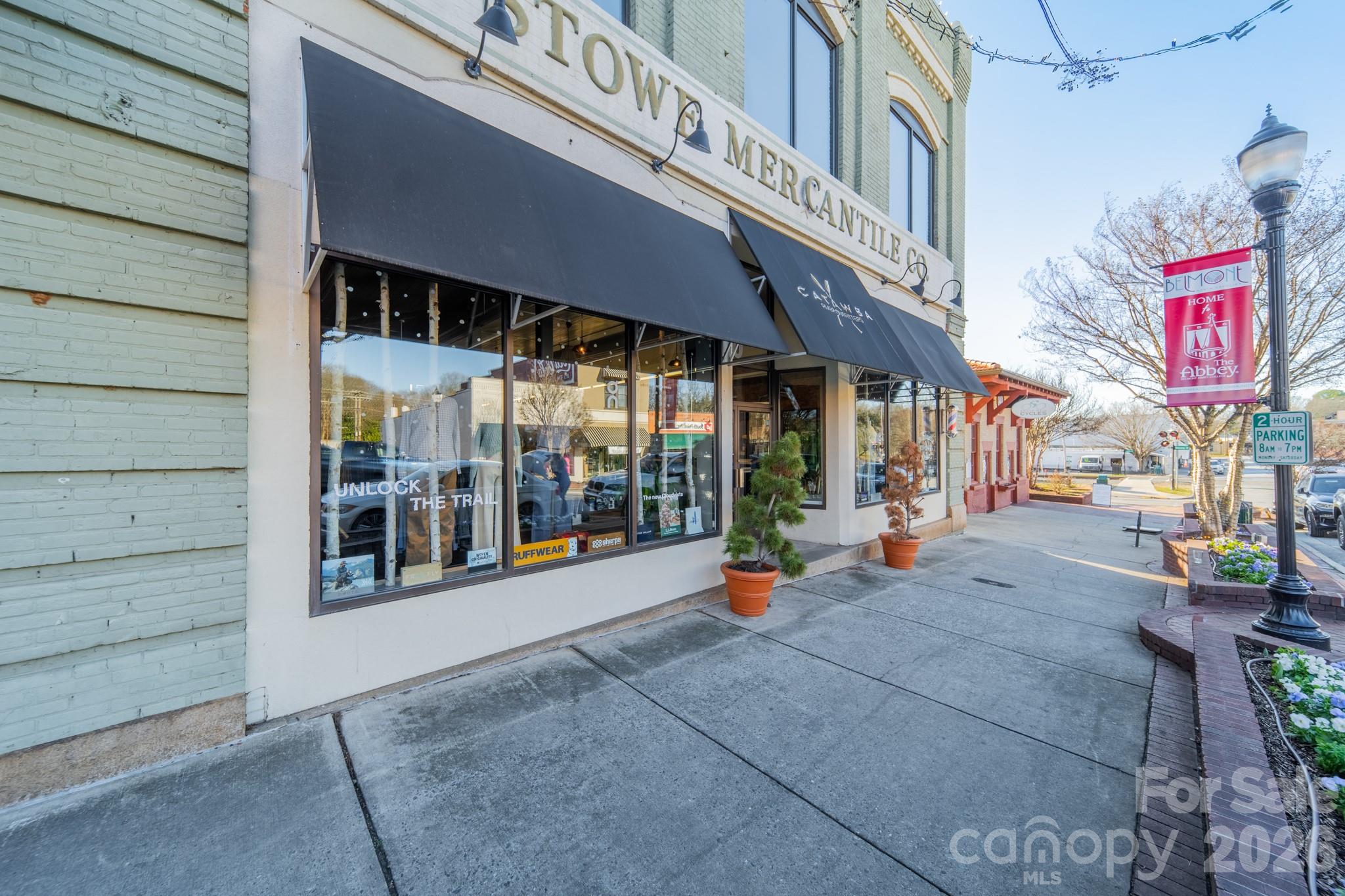 525 Winding Way Unit: 7
