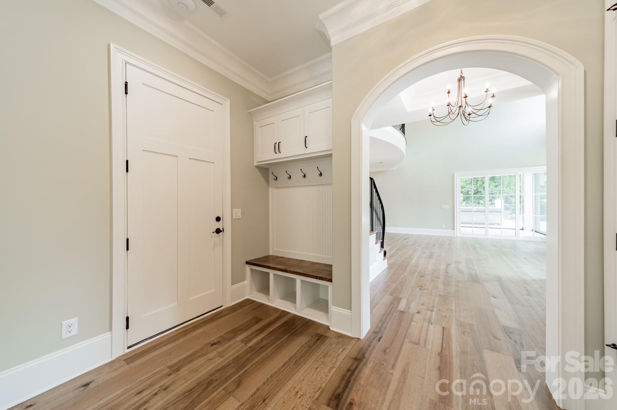 525 Winding Way Unit: 7