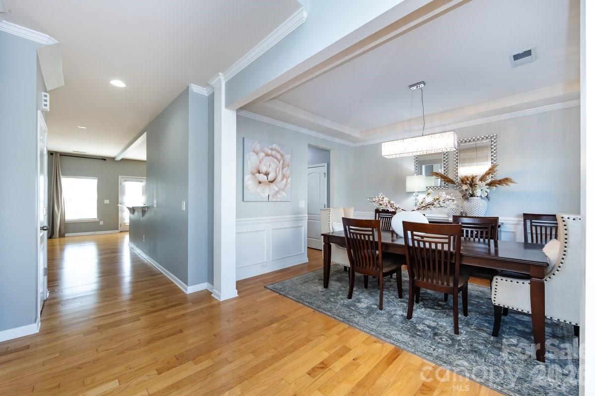 8931 Happiness Road