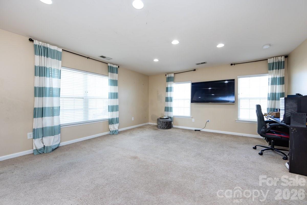 8931 Happiness Road