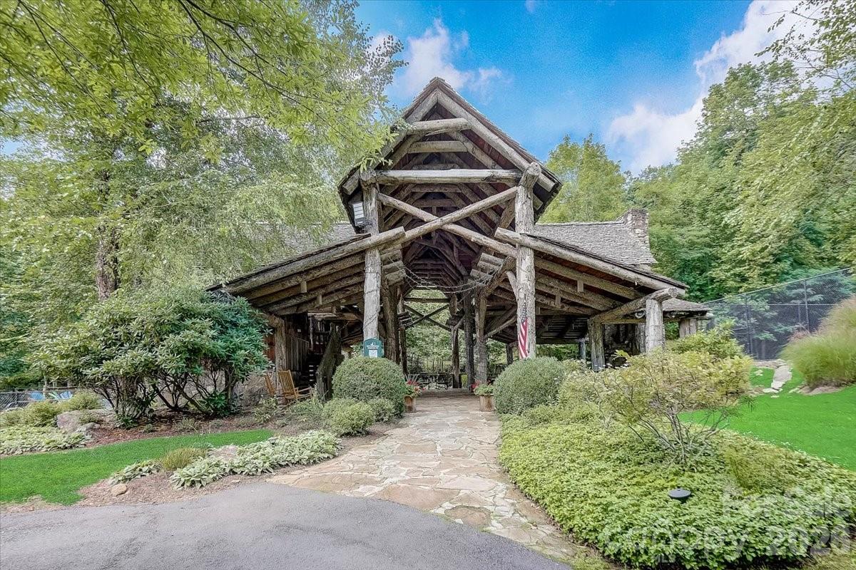 210 Spring Valley Drive Unit: 624 & 625