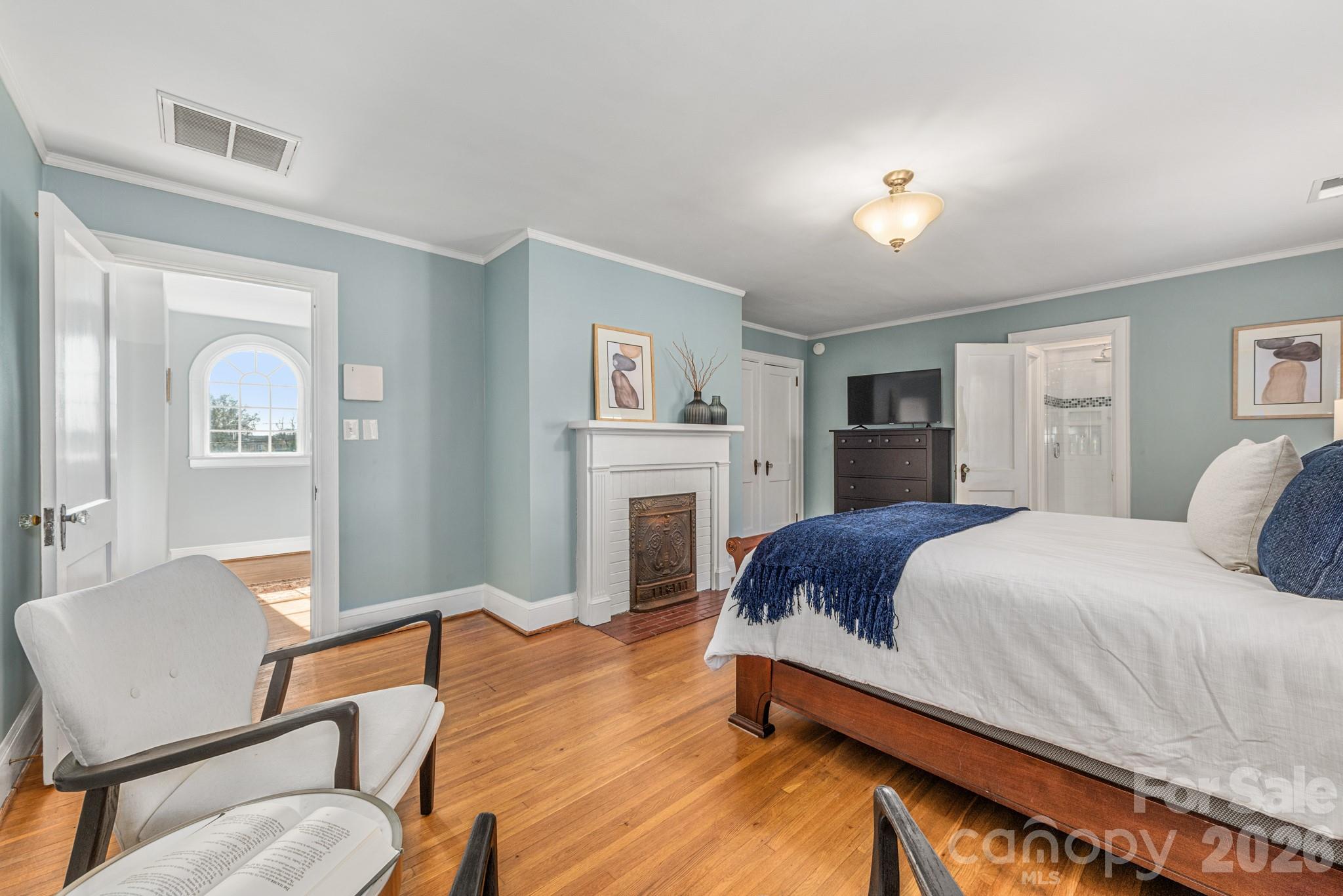 27 Circle Drive