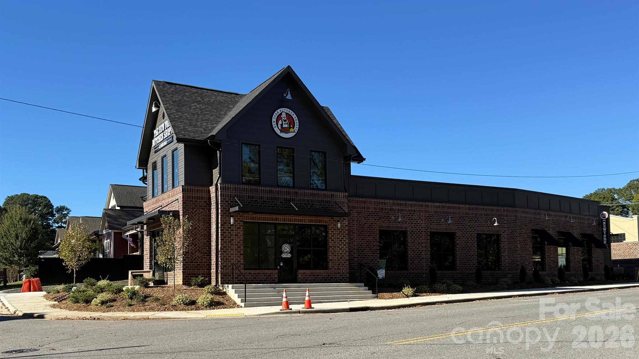 27 Circle Drive