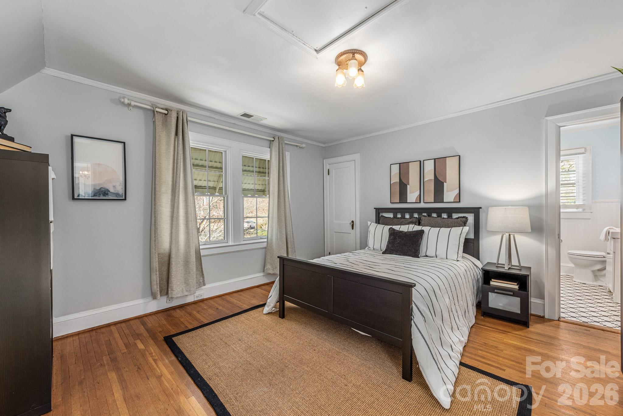 27 Circle Drive