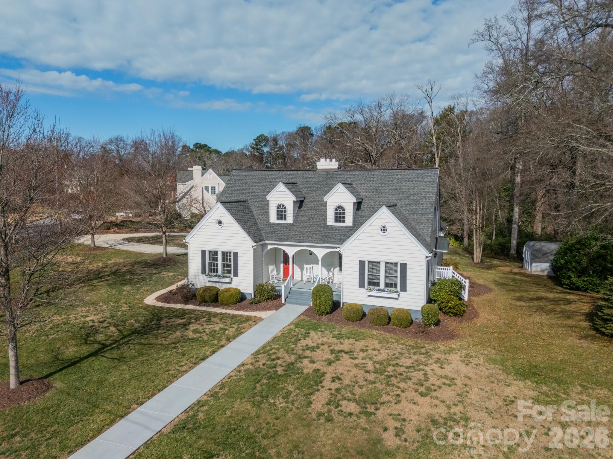 27 Circle Drive