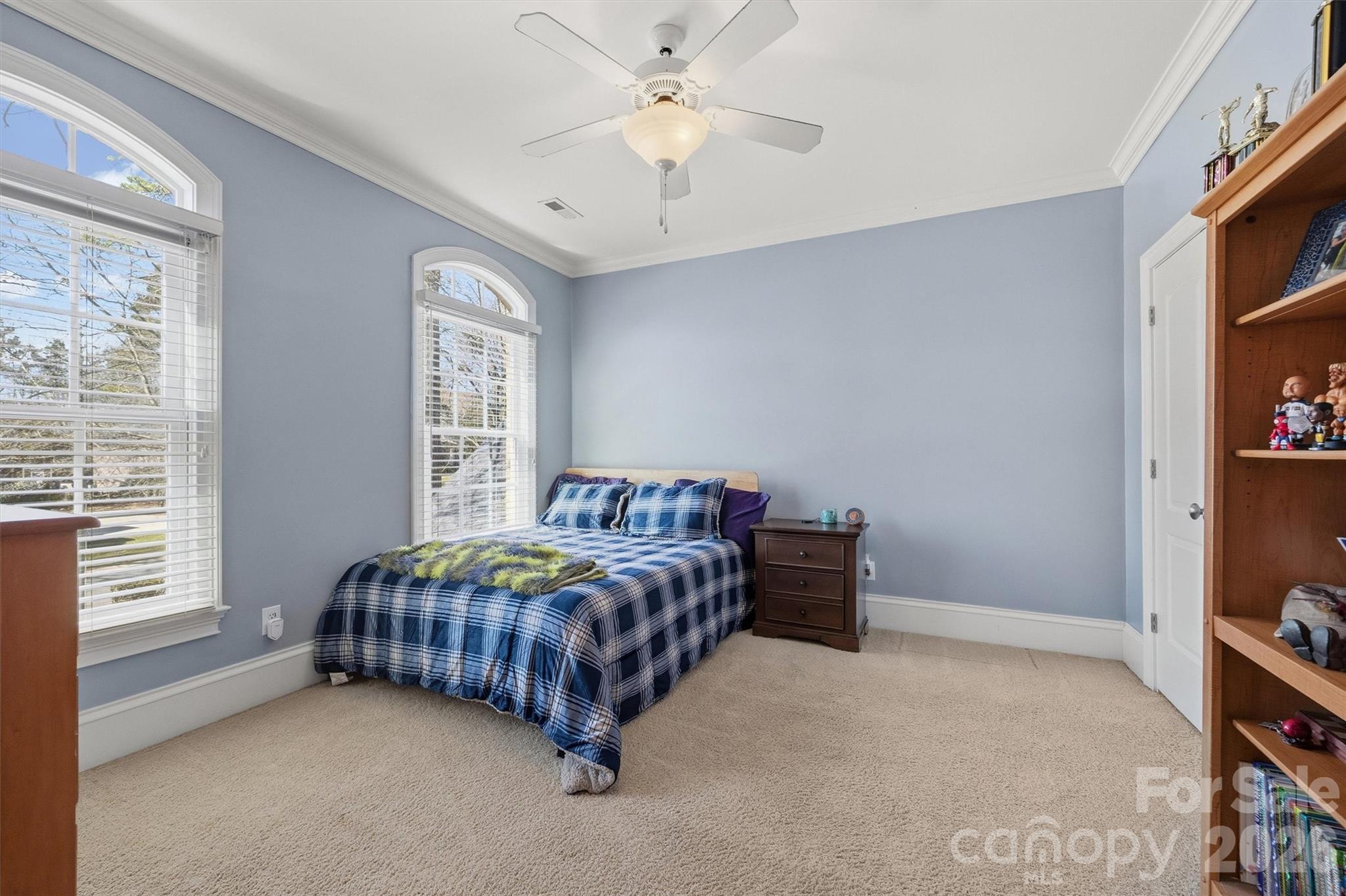 8238 Victoria Lake Drive