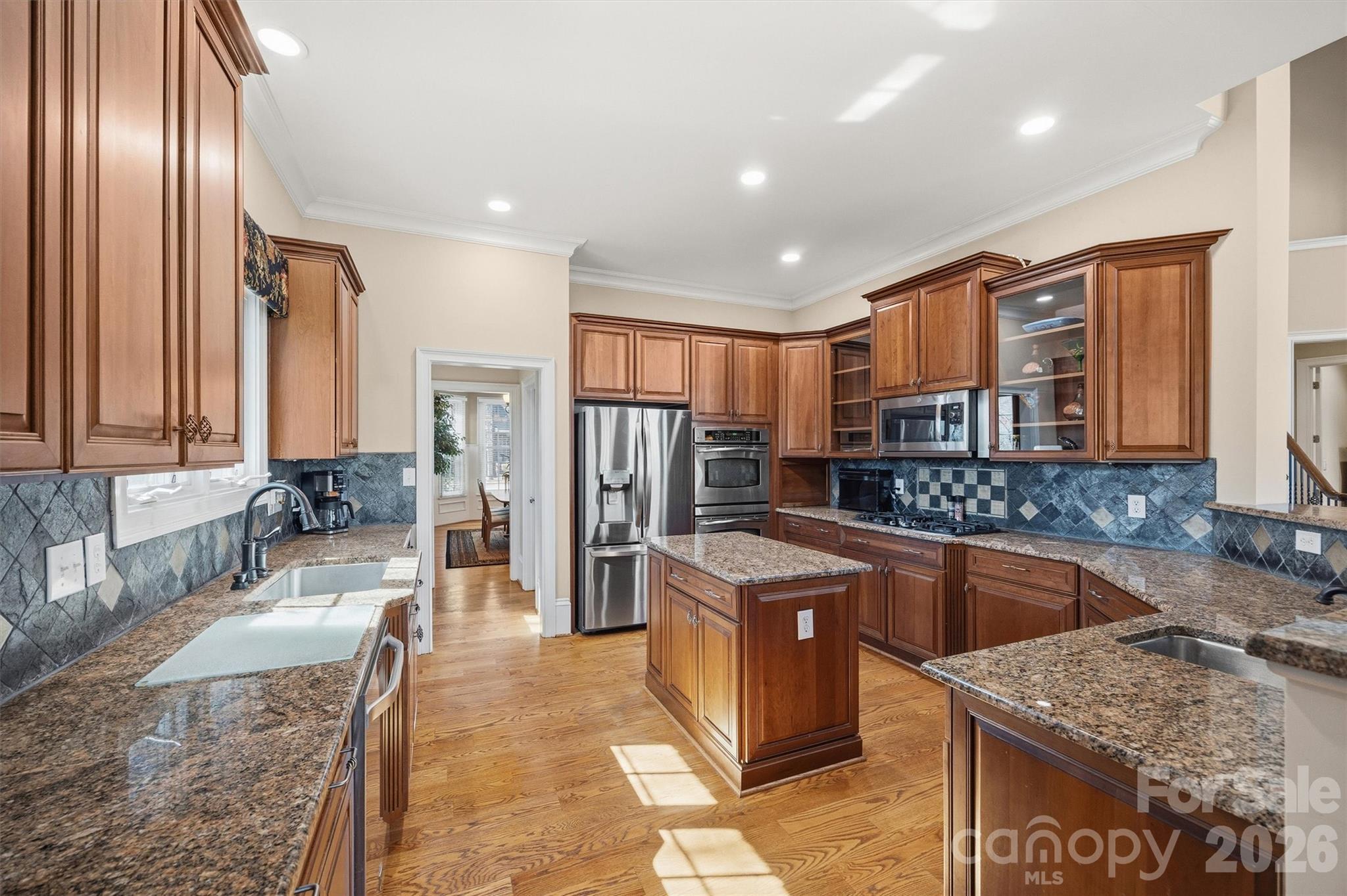 8238 Victoria Lake Drive