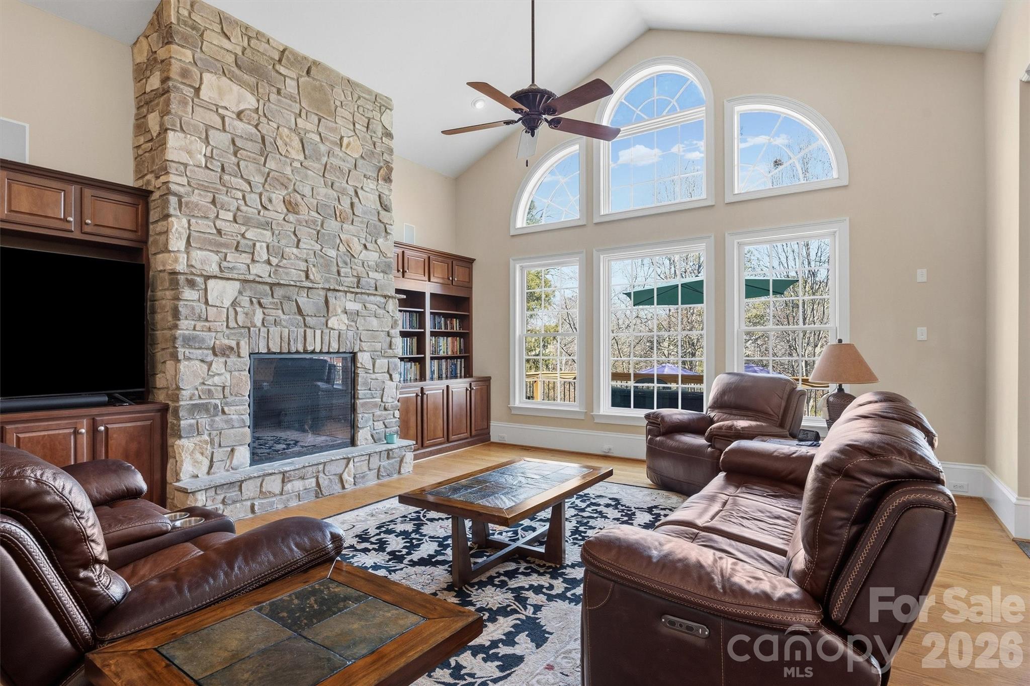 8238 Victoria Lake Drive