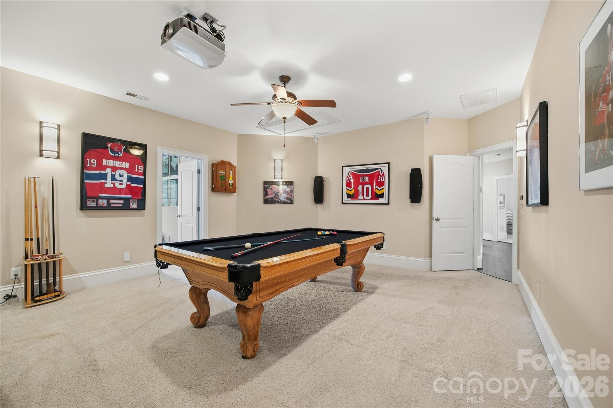8238 Victoria Lake Drive