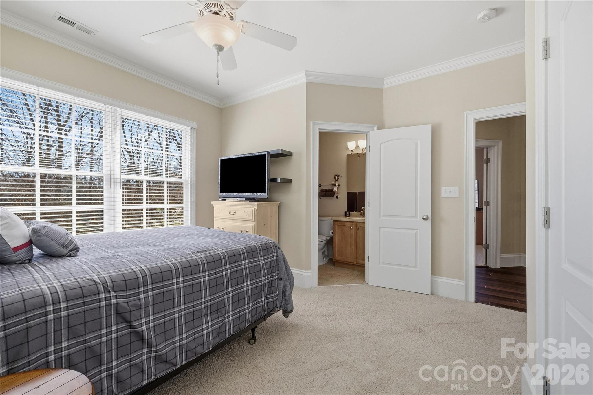 8238 Victoria Lake Drive