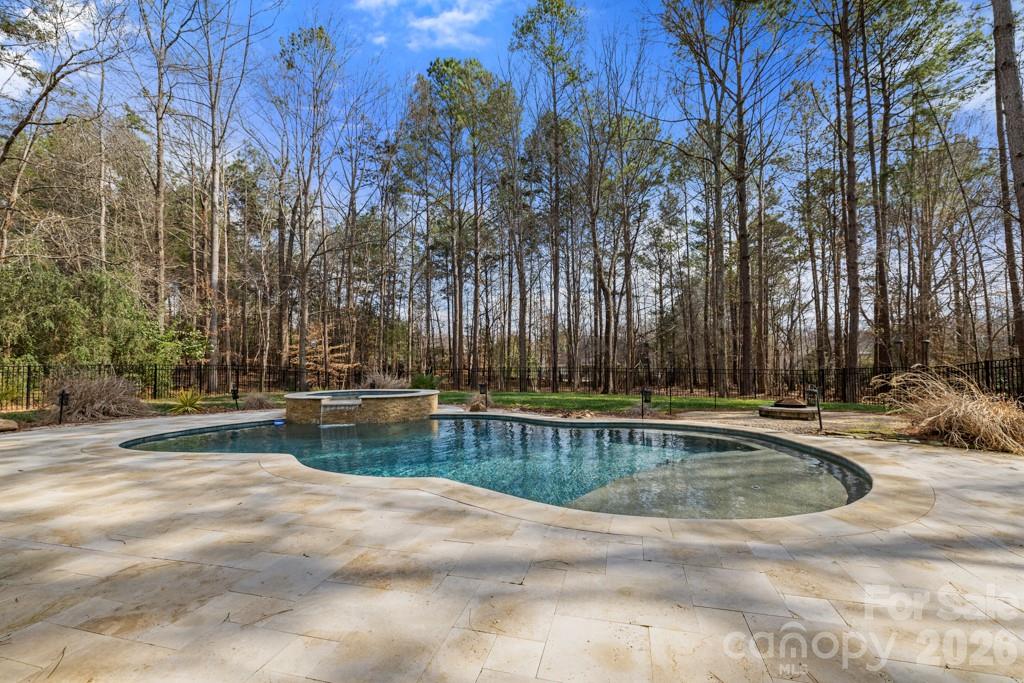 1221 Silver Arrow Court