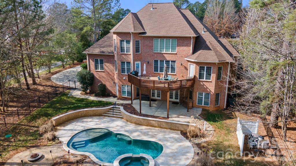 1221 Silver Arrow Court