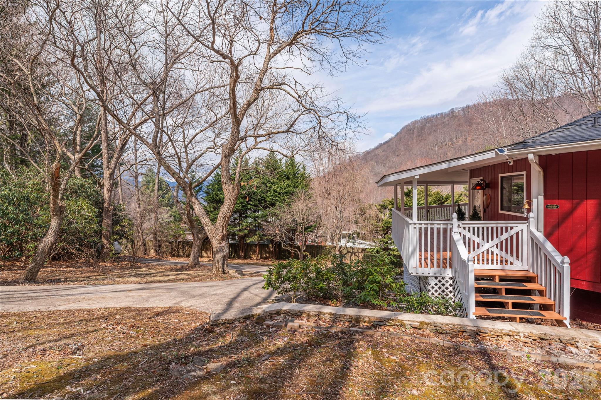 500 Apple Tree Court