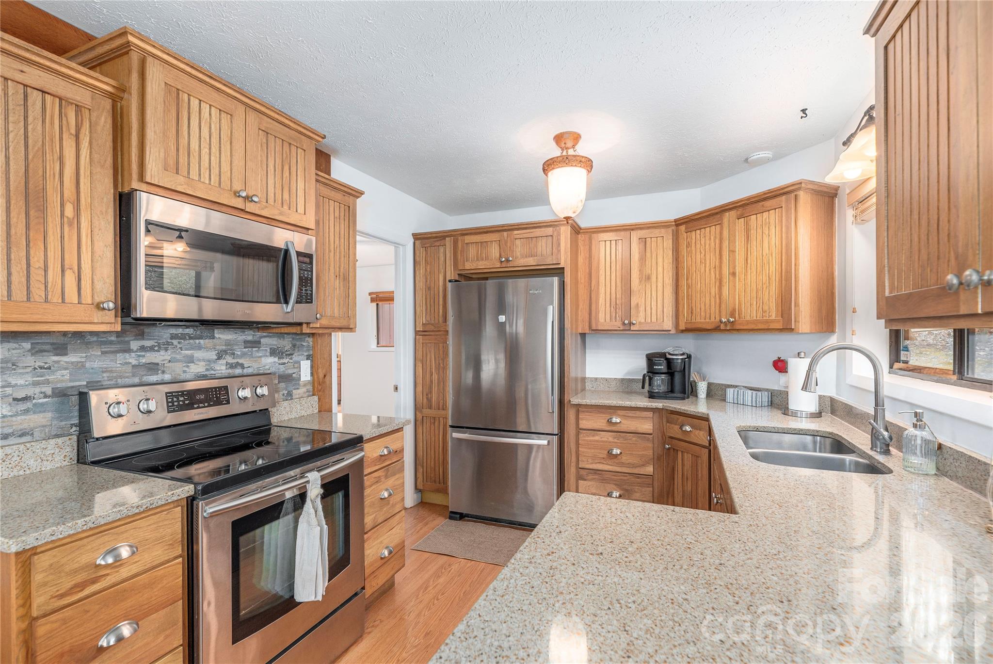 500 Apple Tree Court