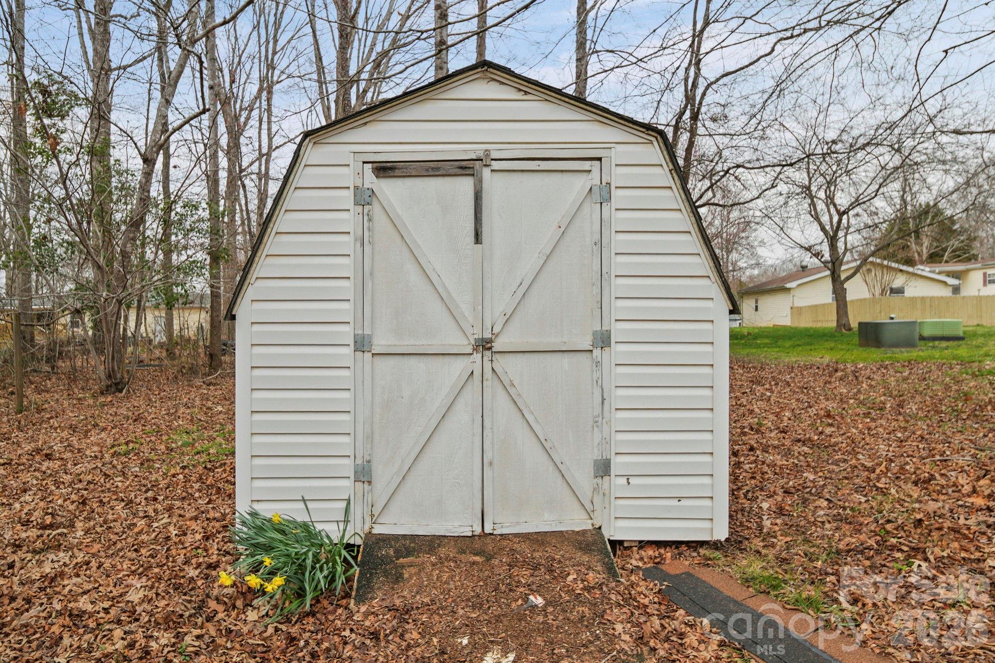 1015 Southwood Drive