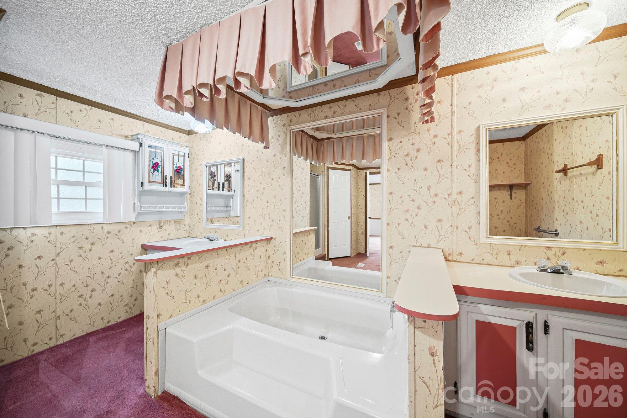 1015 Southwood Drive