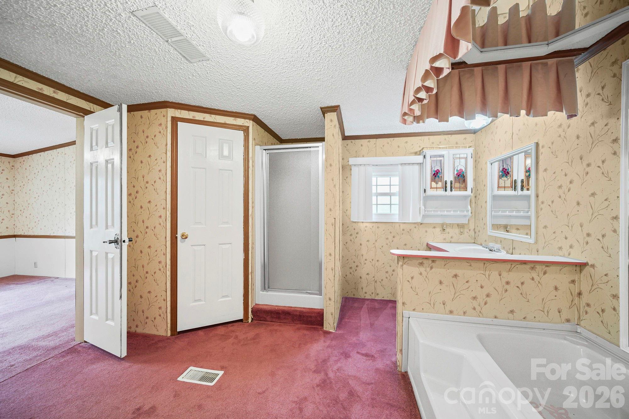1015 Southwood Drive