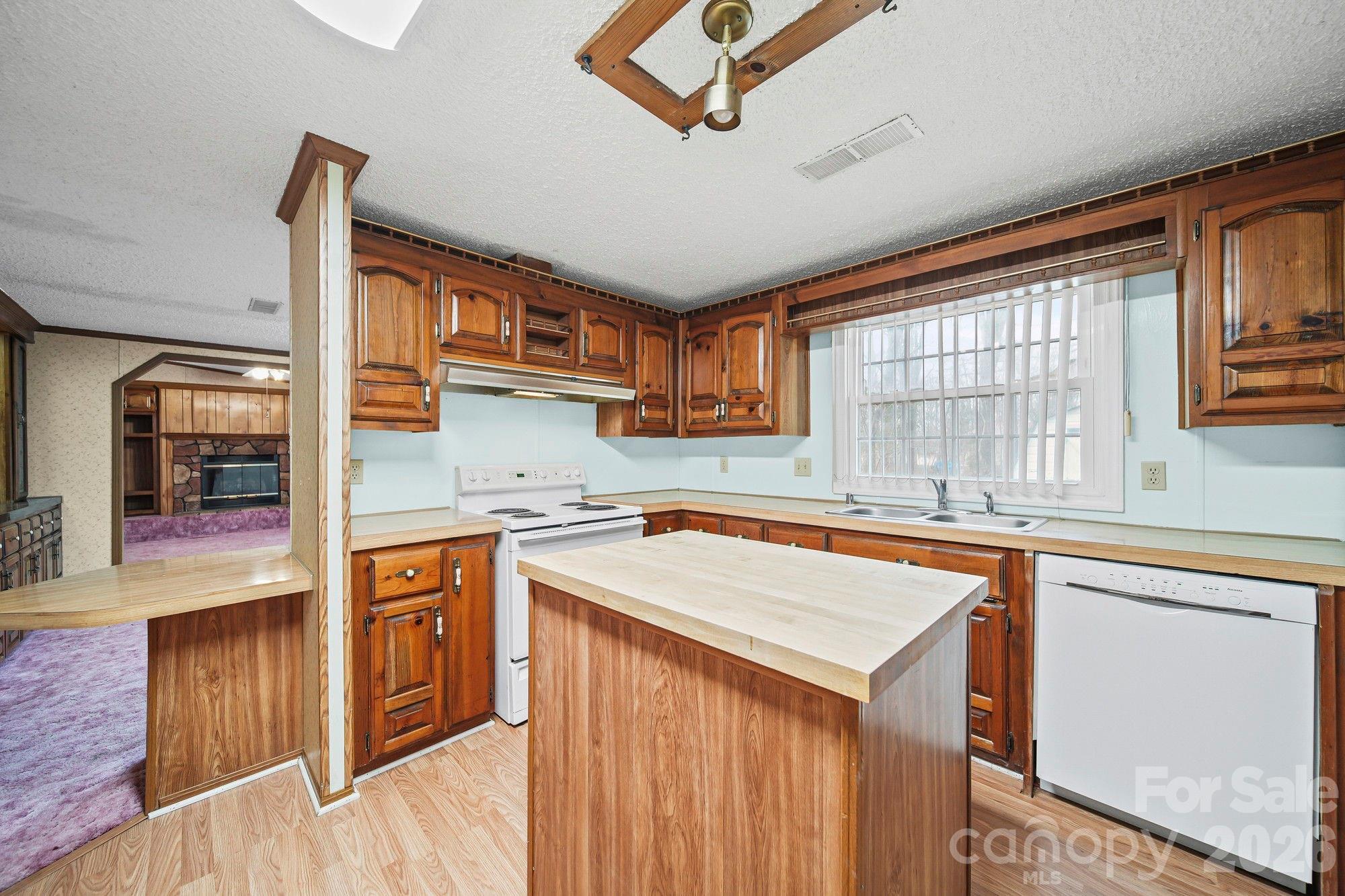 1015 Southwood Drive