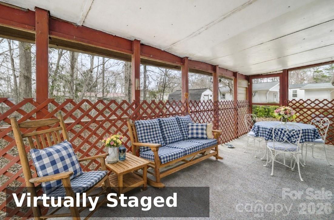 1015 Southwood Drive