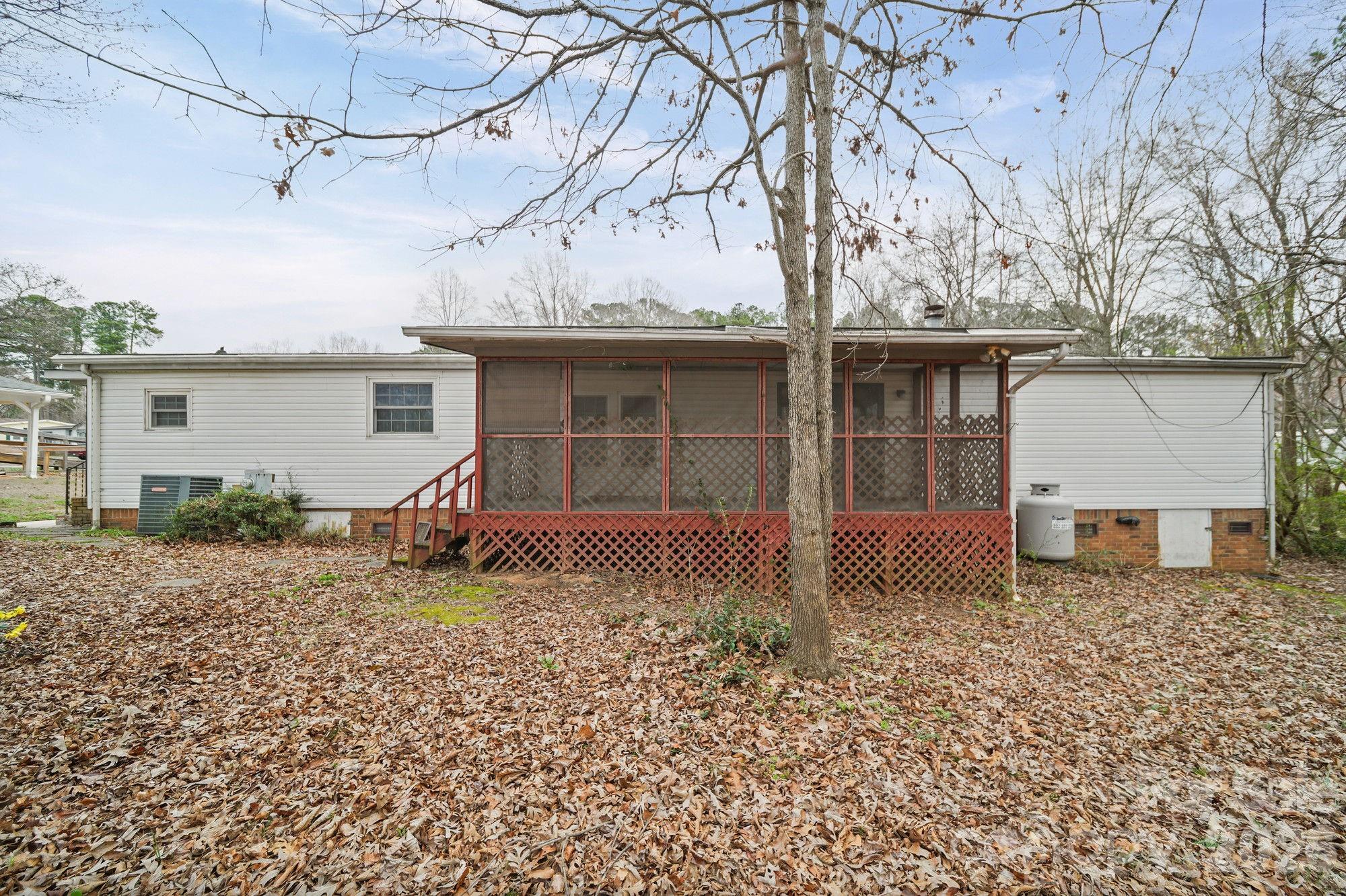 1015 Southwood Drive